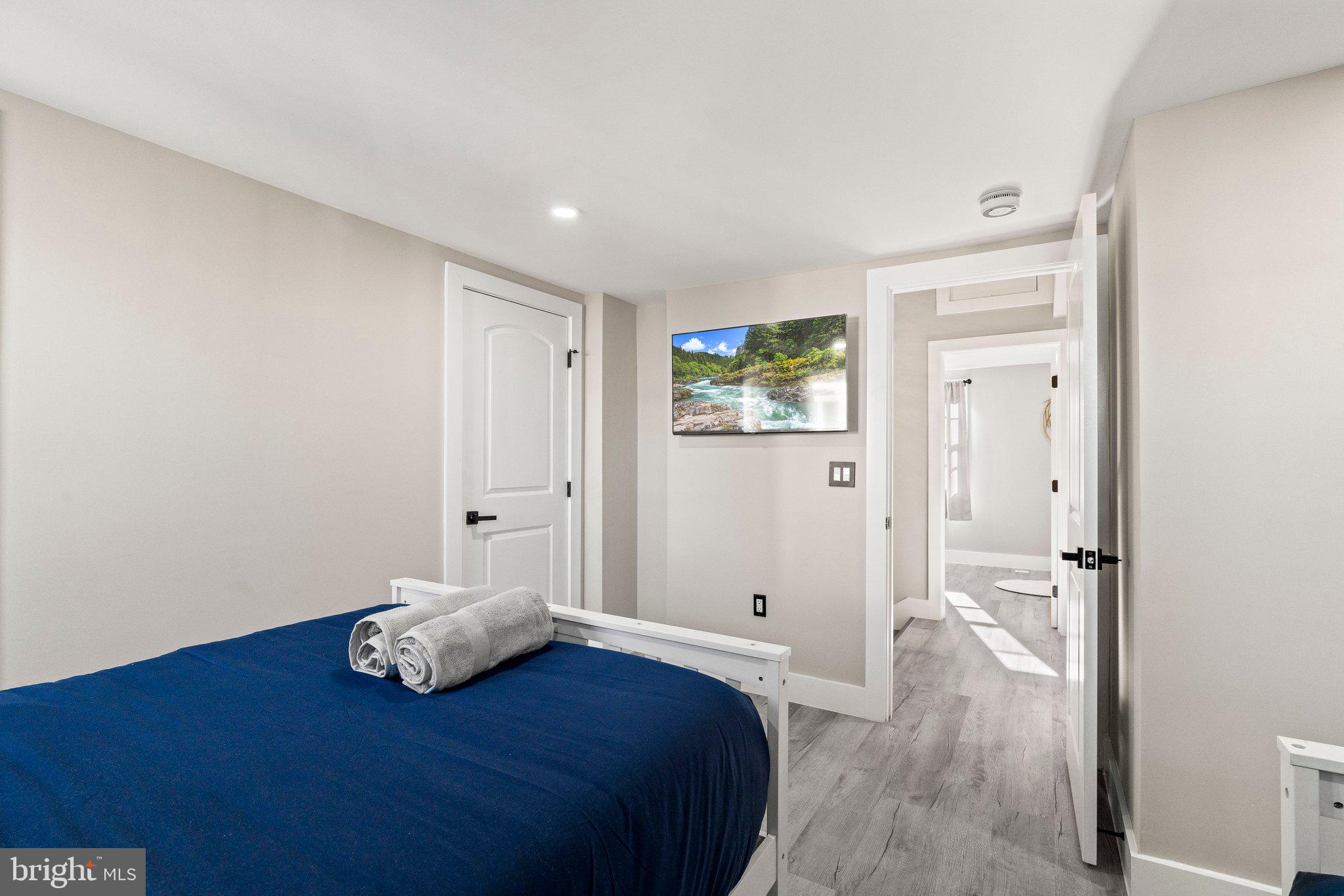 KENSINGTON - Residential