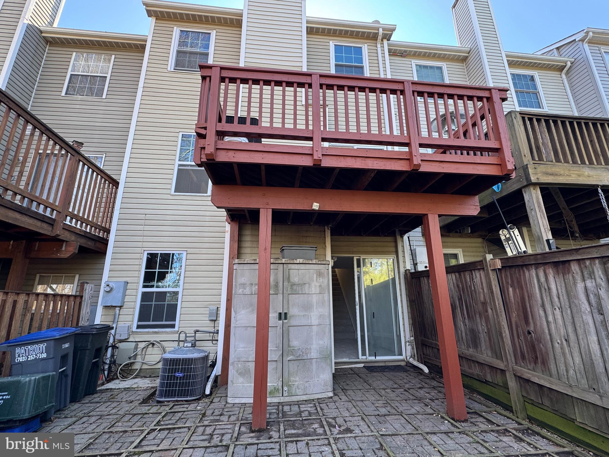 GUNSTON SQUARE - Residential