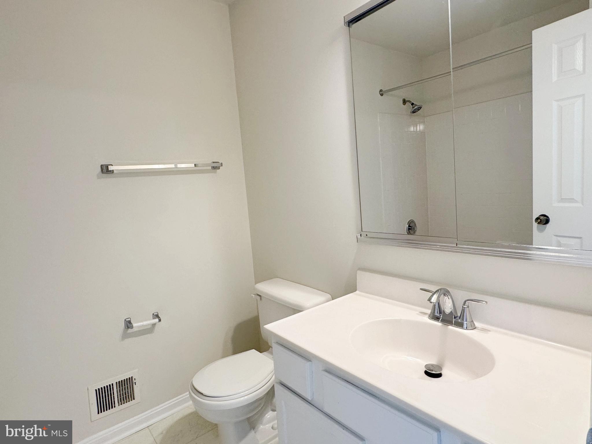 GUNSTON SQUARE - Residential