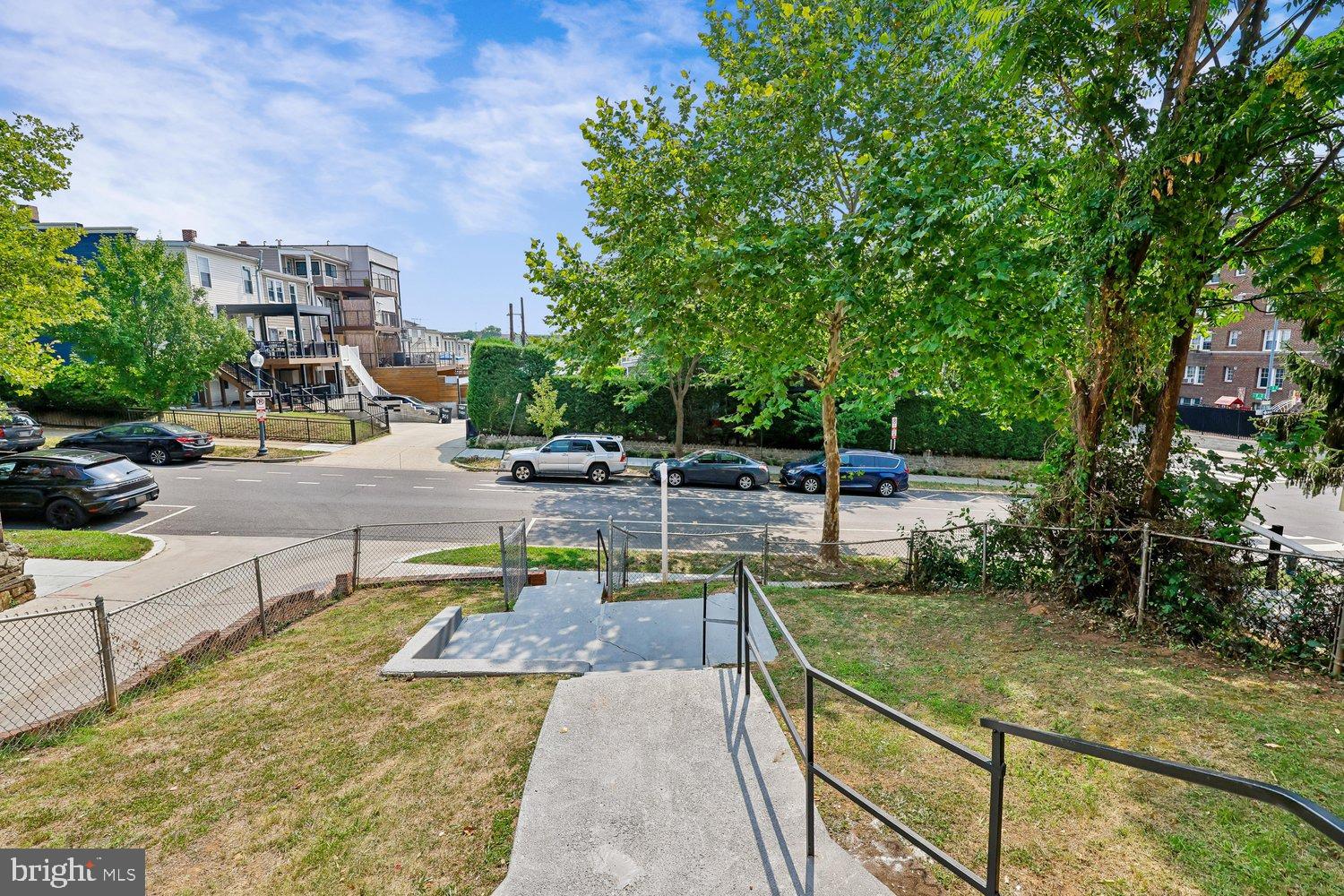 1904 3RD STREET NE