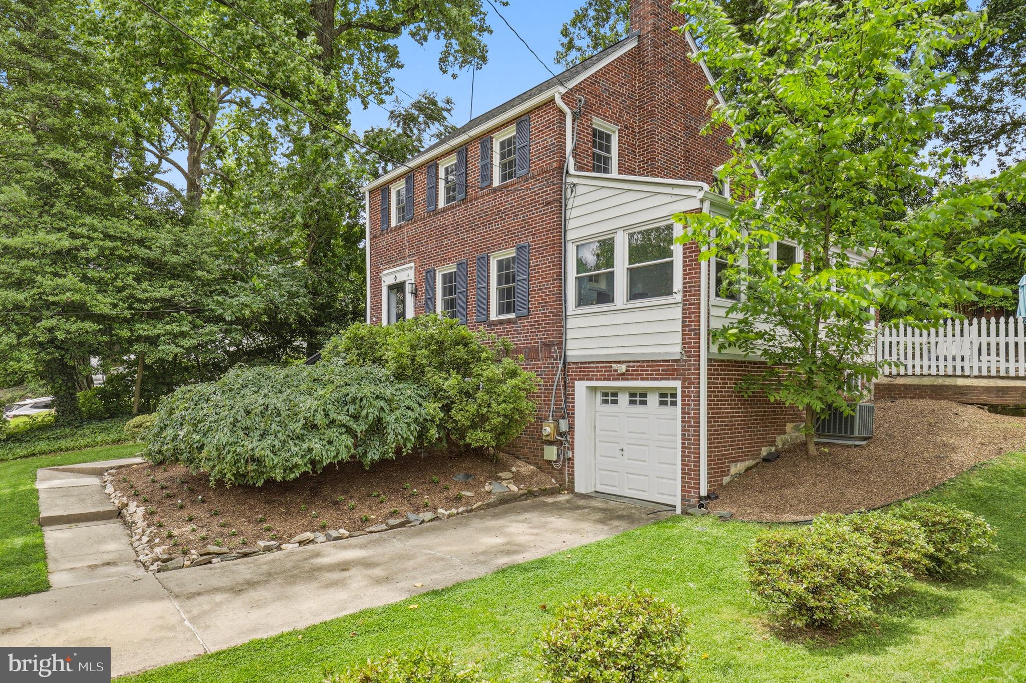2504 SEMINARY ROAD