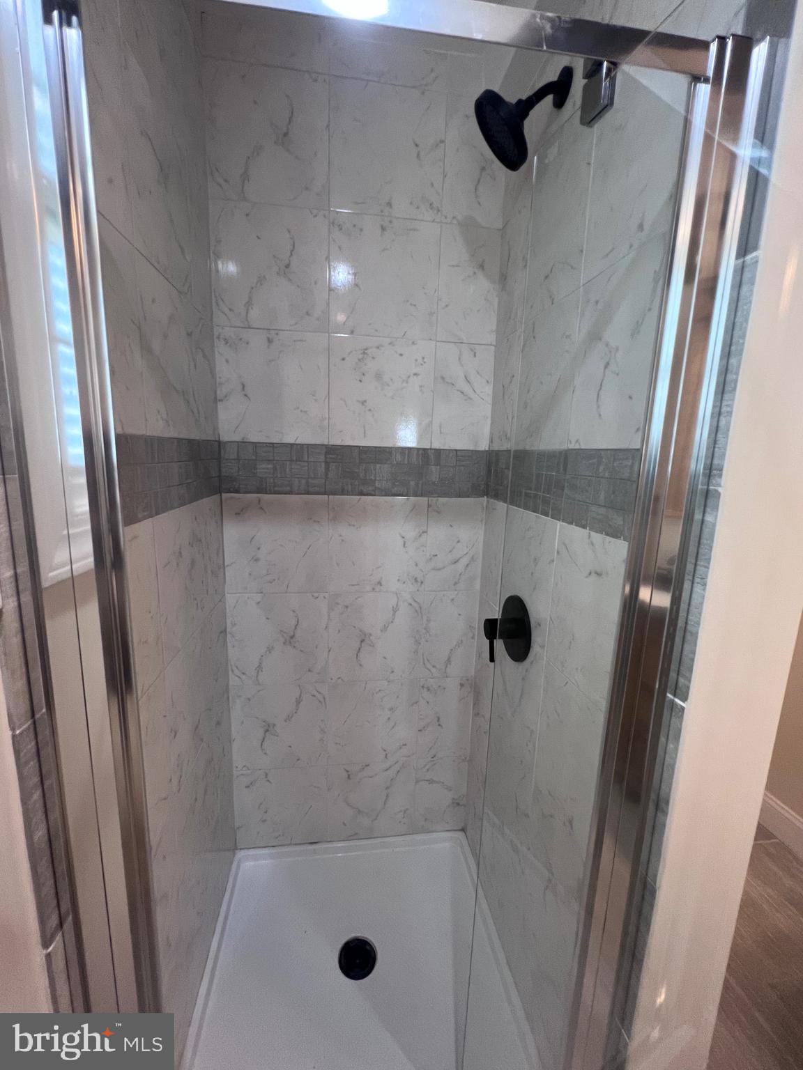 BRISTOL - Residential Lease