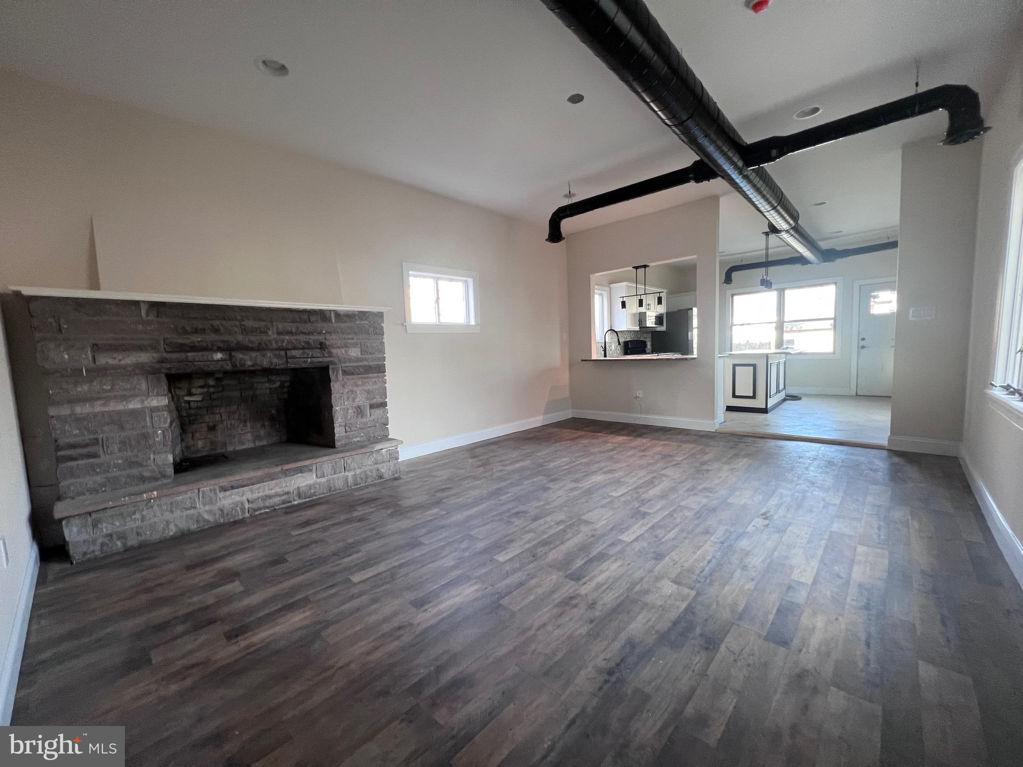 BRISTOL - Residential Lease