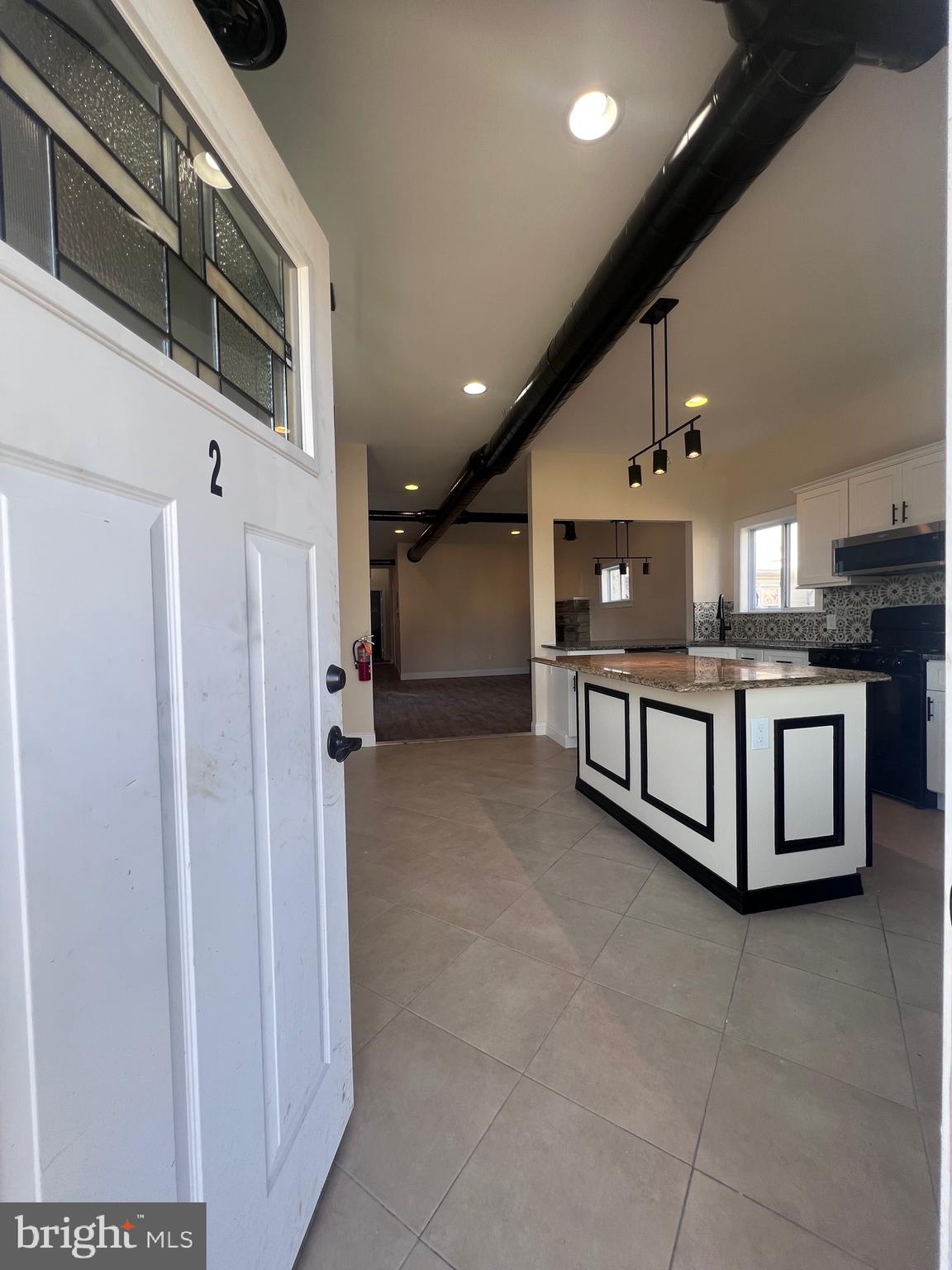 BRISTOL - Residential Lease