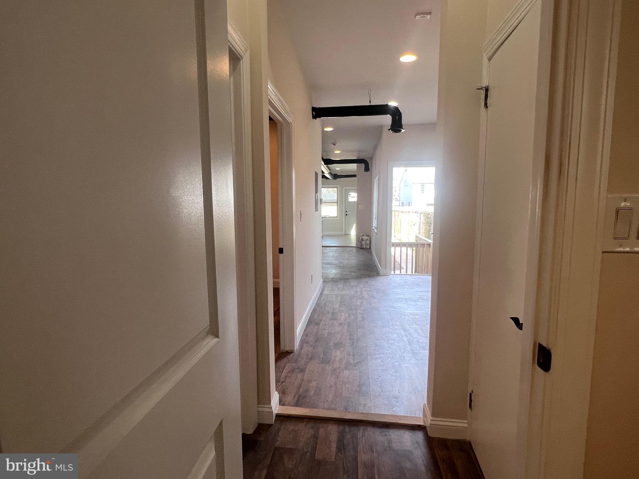 BRISTOL - Residential Lease