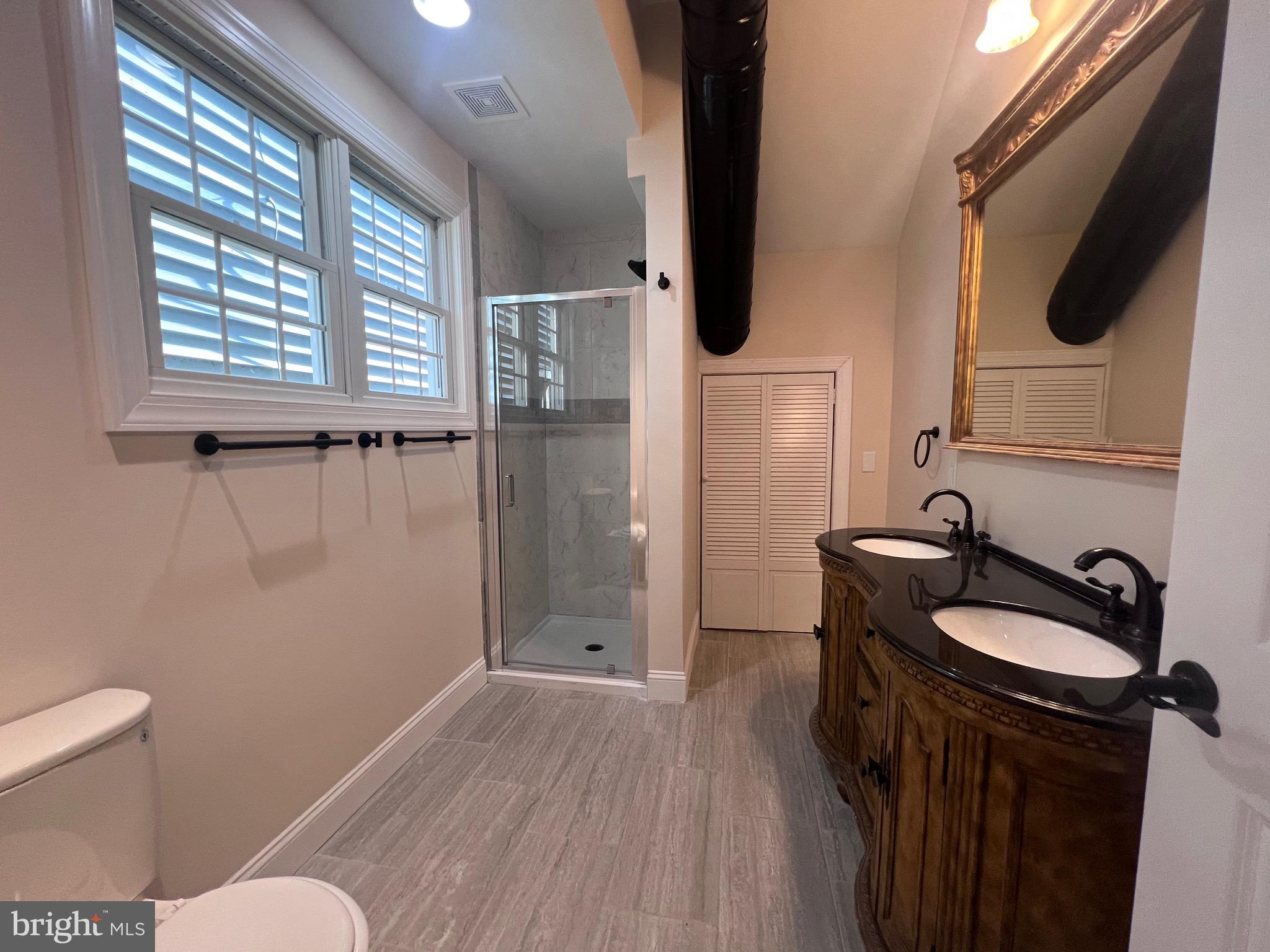 BRISTOL - Residential Lease