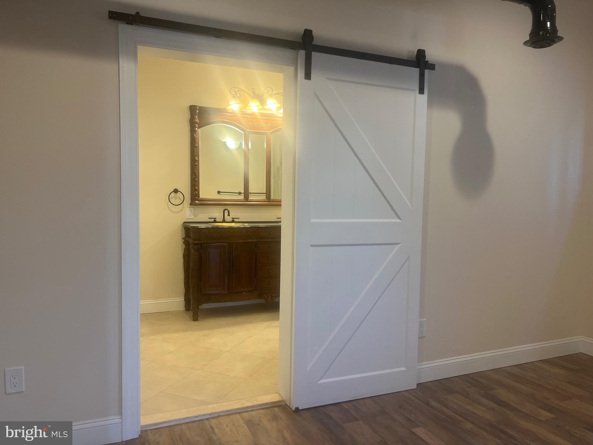 BRISTOL - Residential Lease