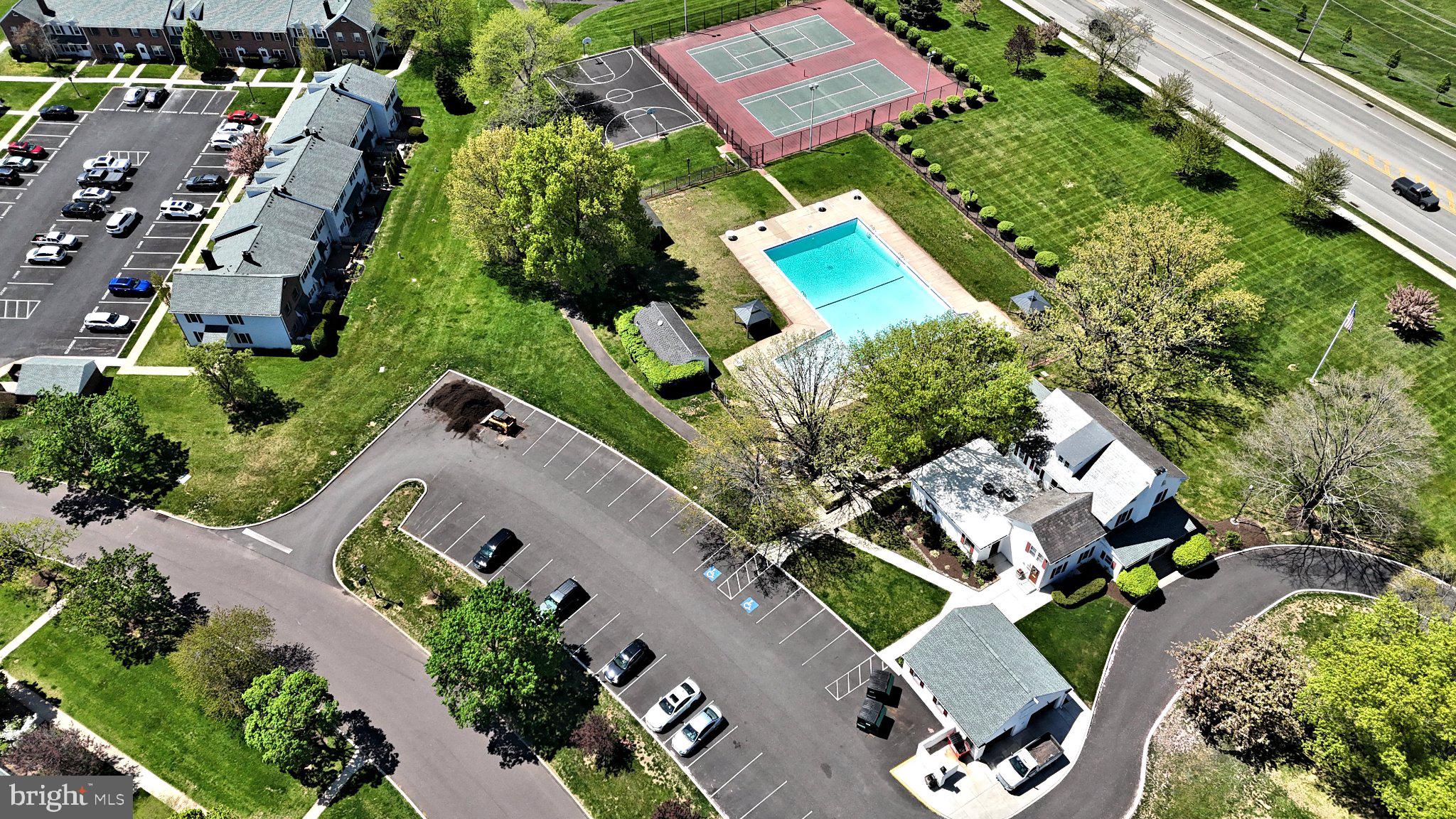 611 PIEDMONT COURT