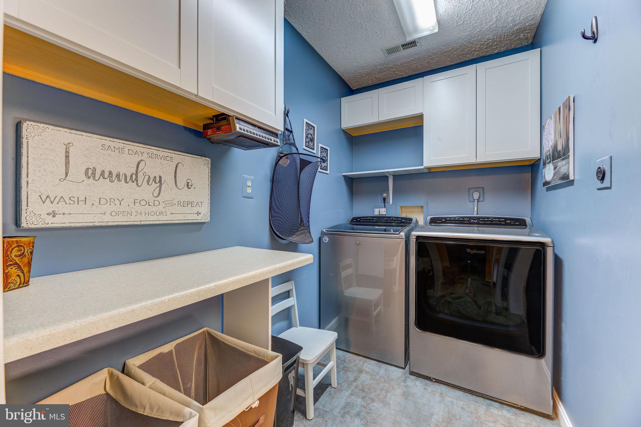 WHISPERING WOODS - Residential