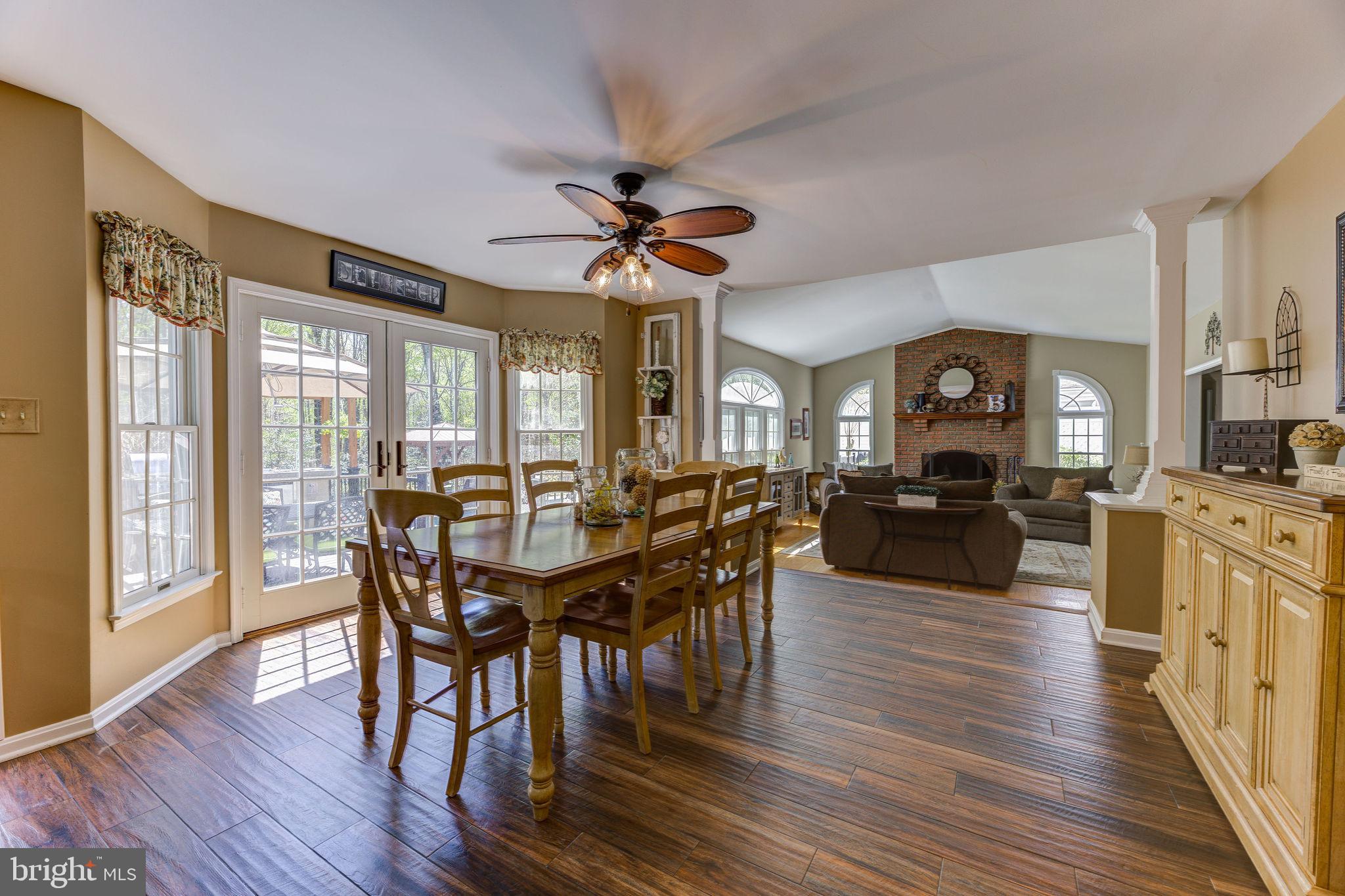 WHISPERING WOODS - Residential