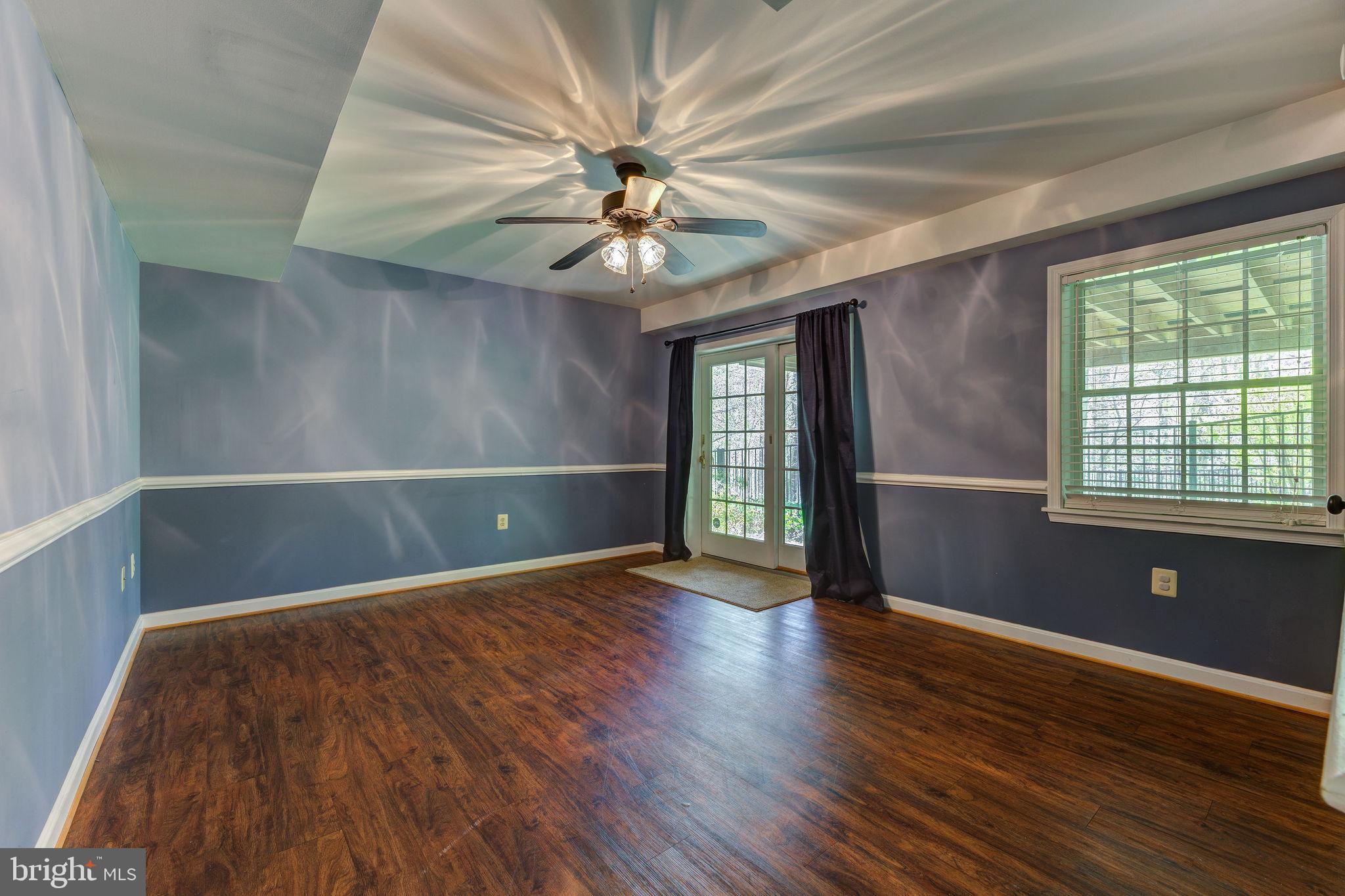 WHISPERING WOODS - Residential