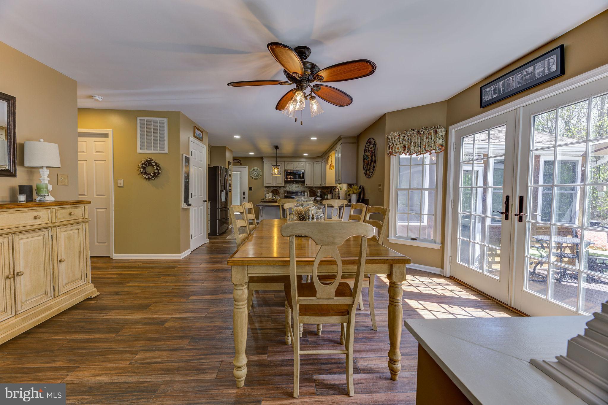 WHISPERING WOODS - Residential