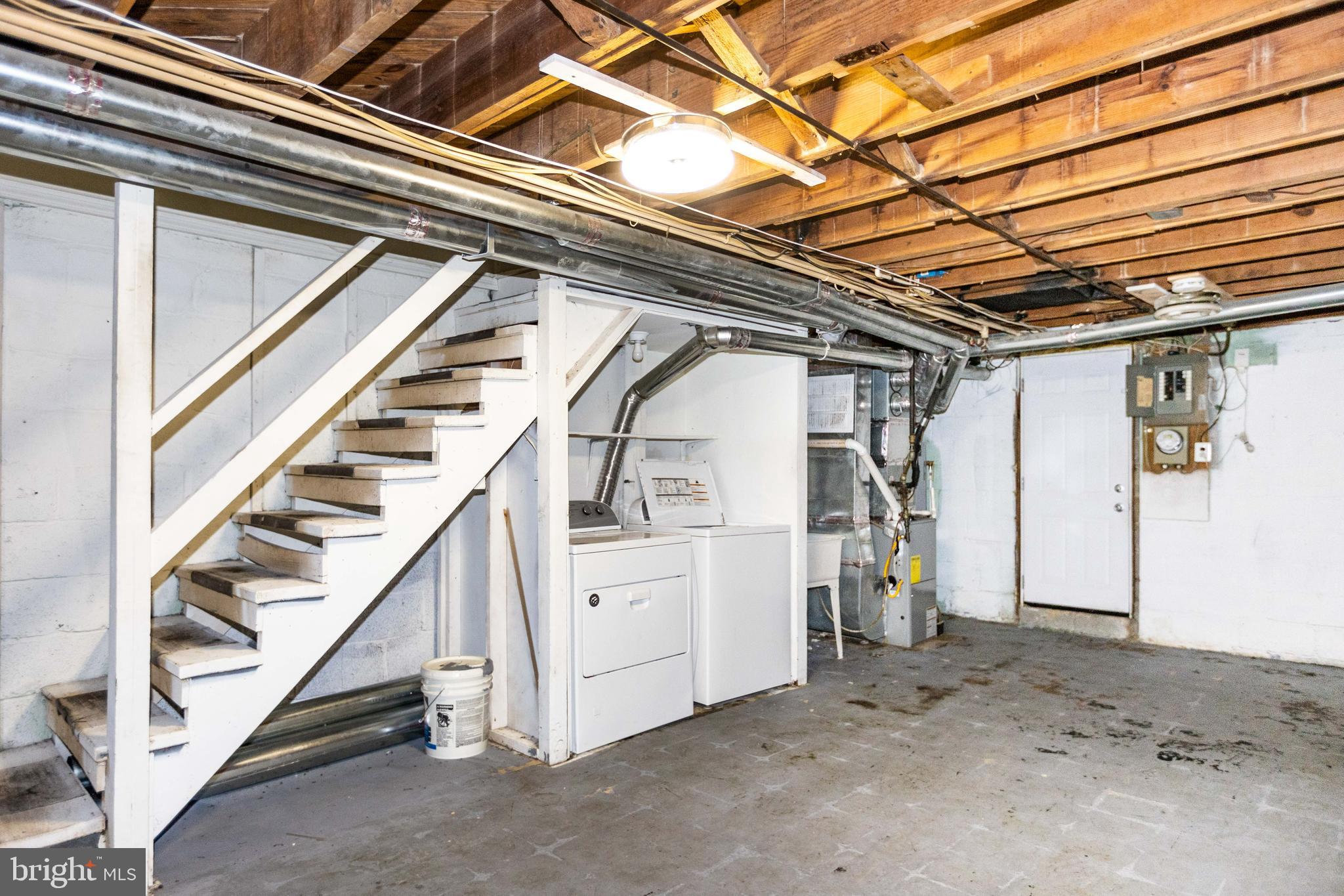 WILTSHIRE - Residential