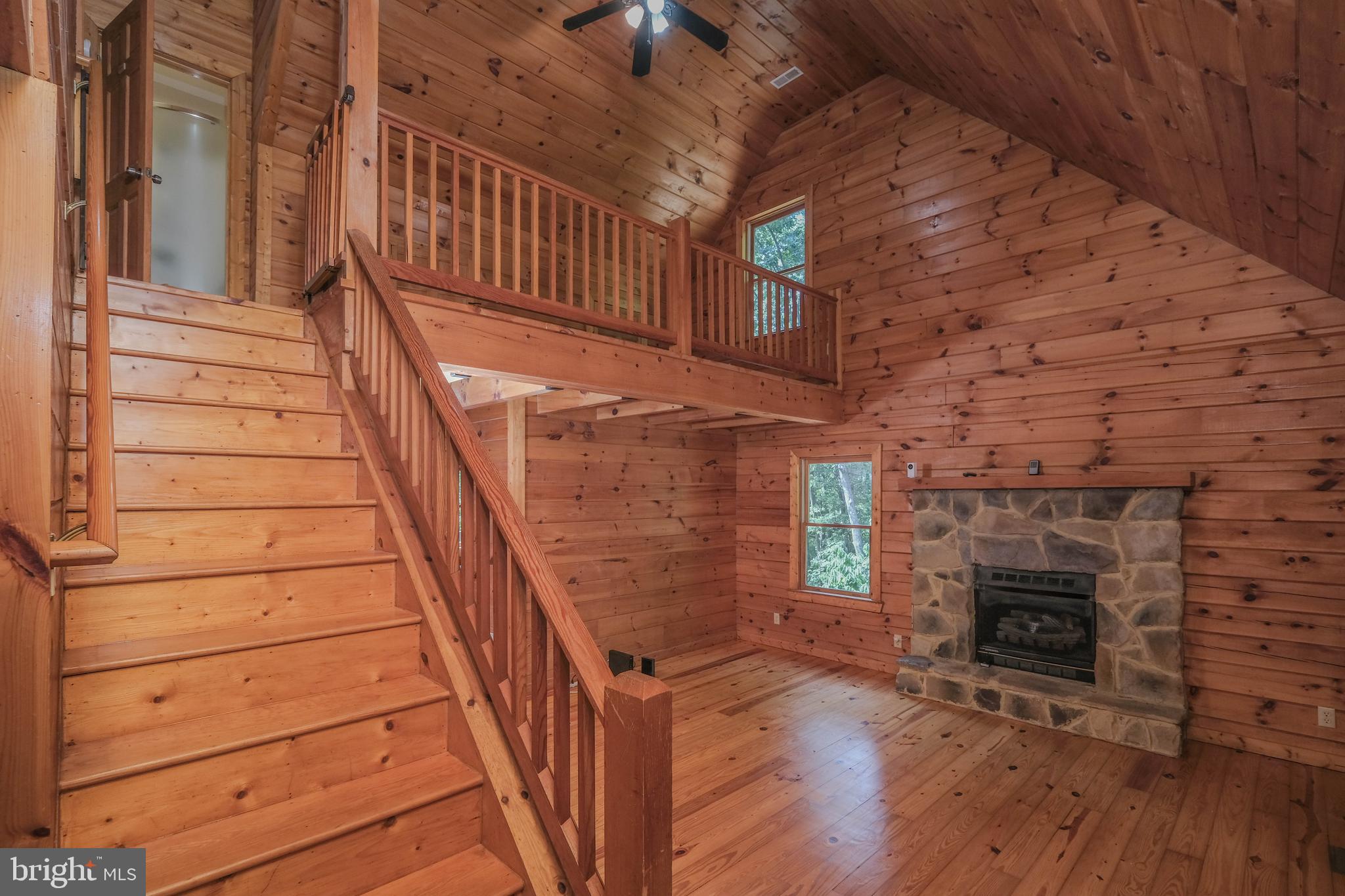 HIGH KNOB - Residential