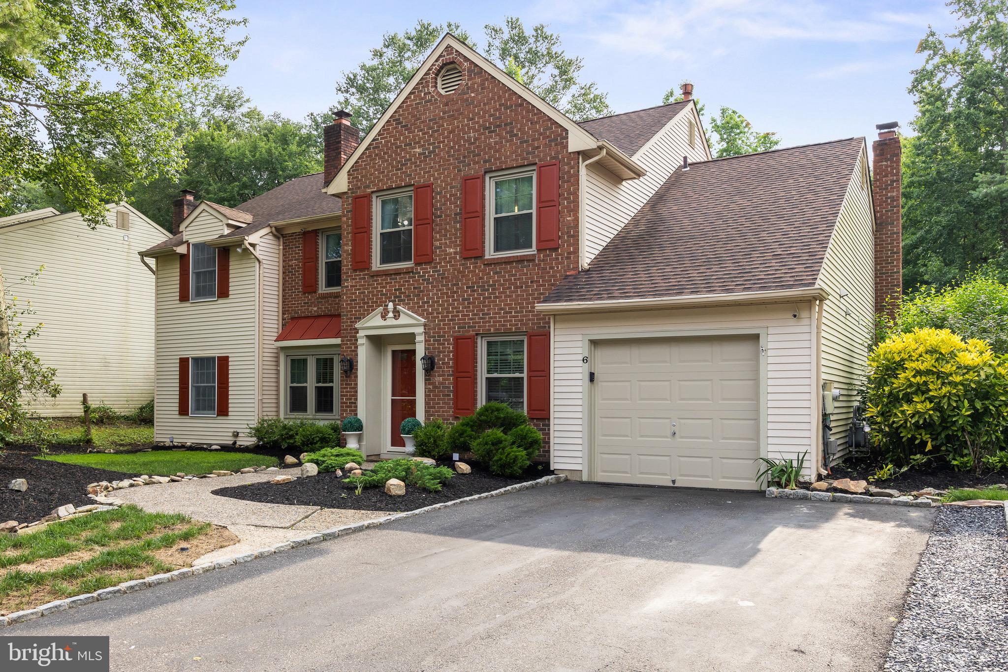 6 PRINCE ANDREW COURT