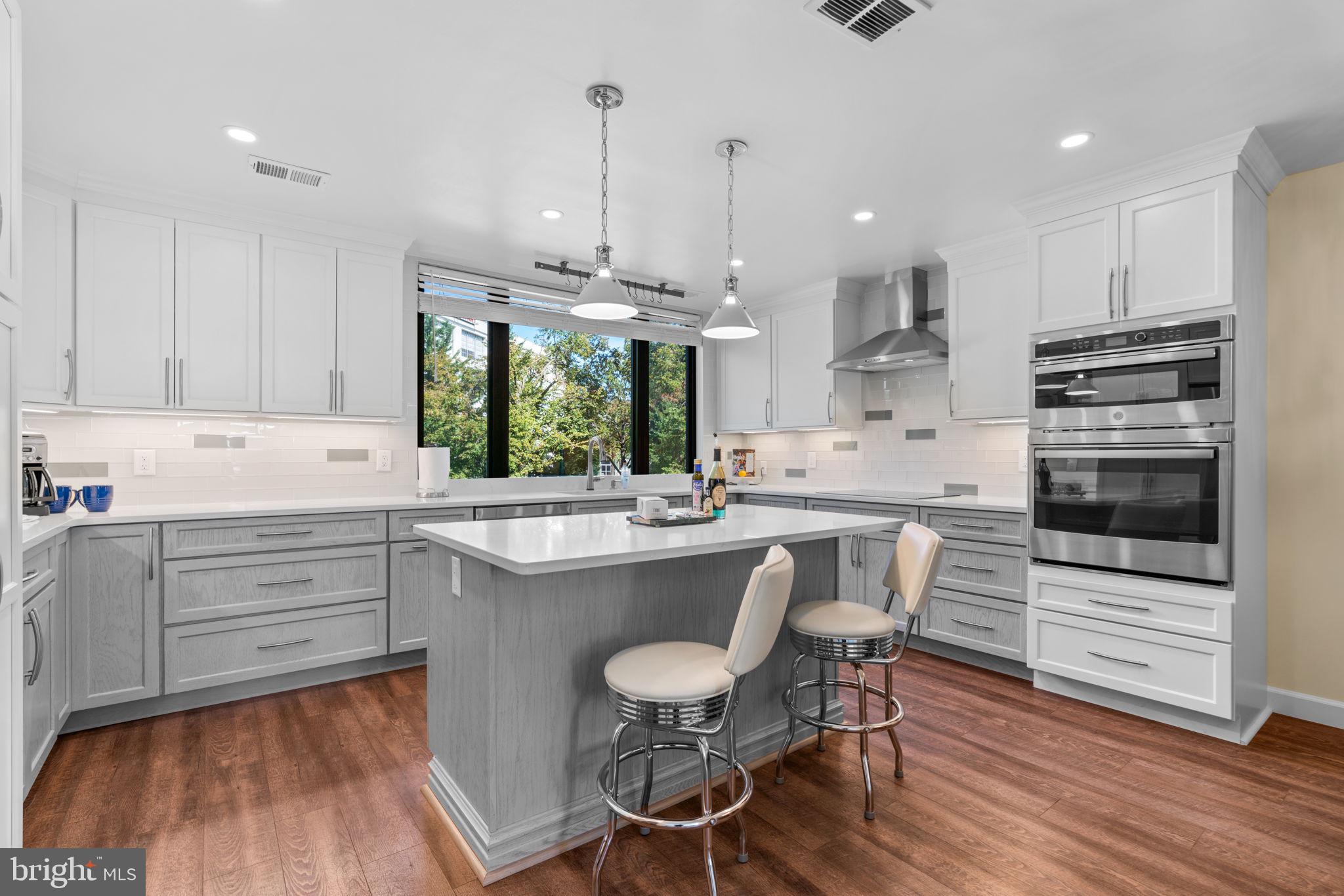 THE ANCHORAGE - Residential