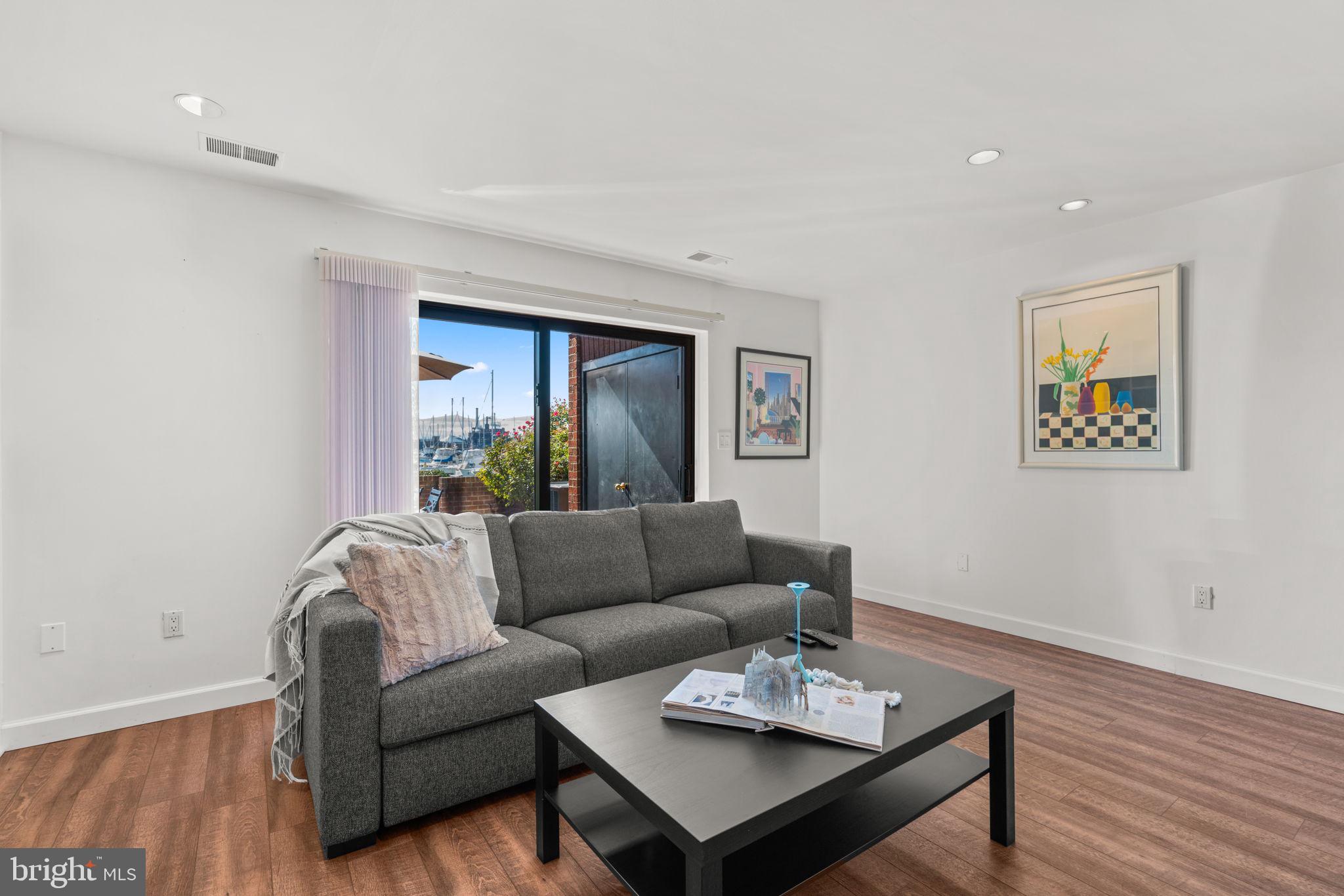 THE ANCHORAGE - Residential