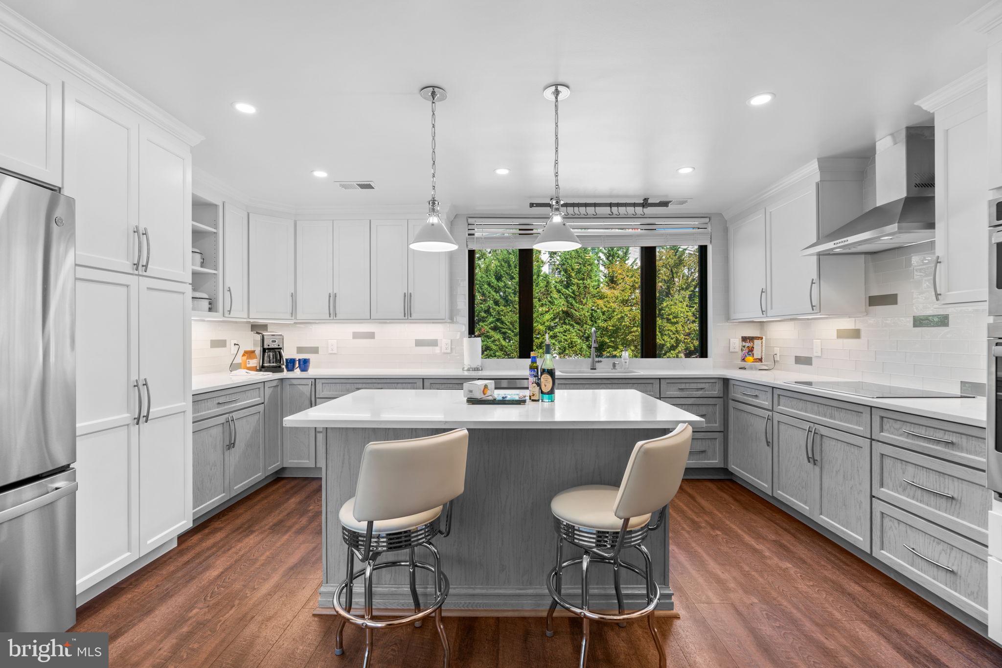 THE ANCHORAGE - Residential