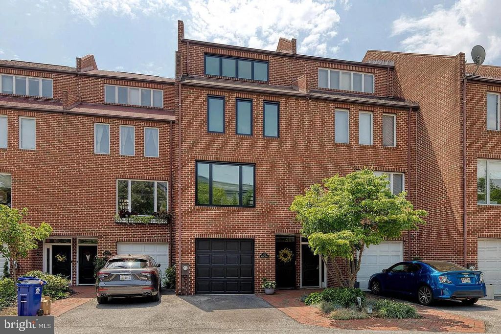 Photo of 2415 Boston Street, BALTIMORE, MD 21224 (MLS # MDBA2186152)