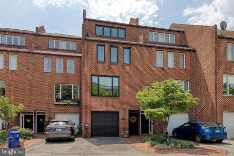 2415 BOSTON STREET BALTIMORE MD 21224