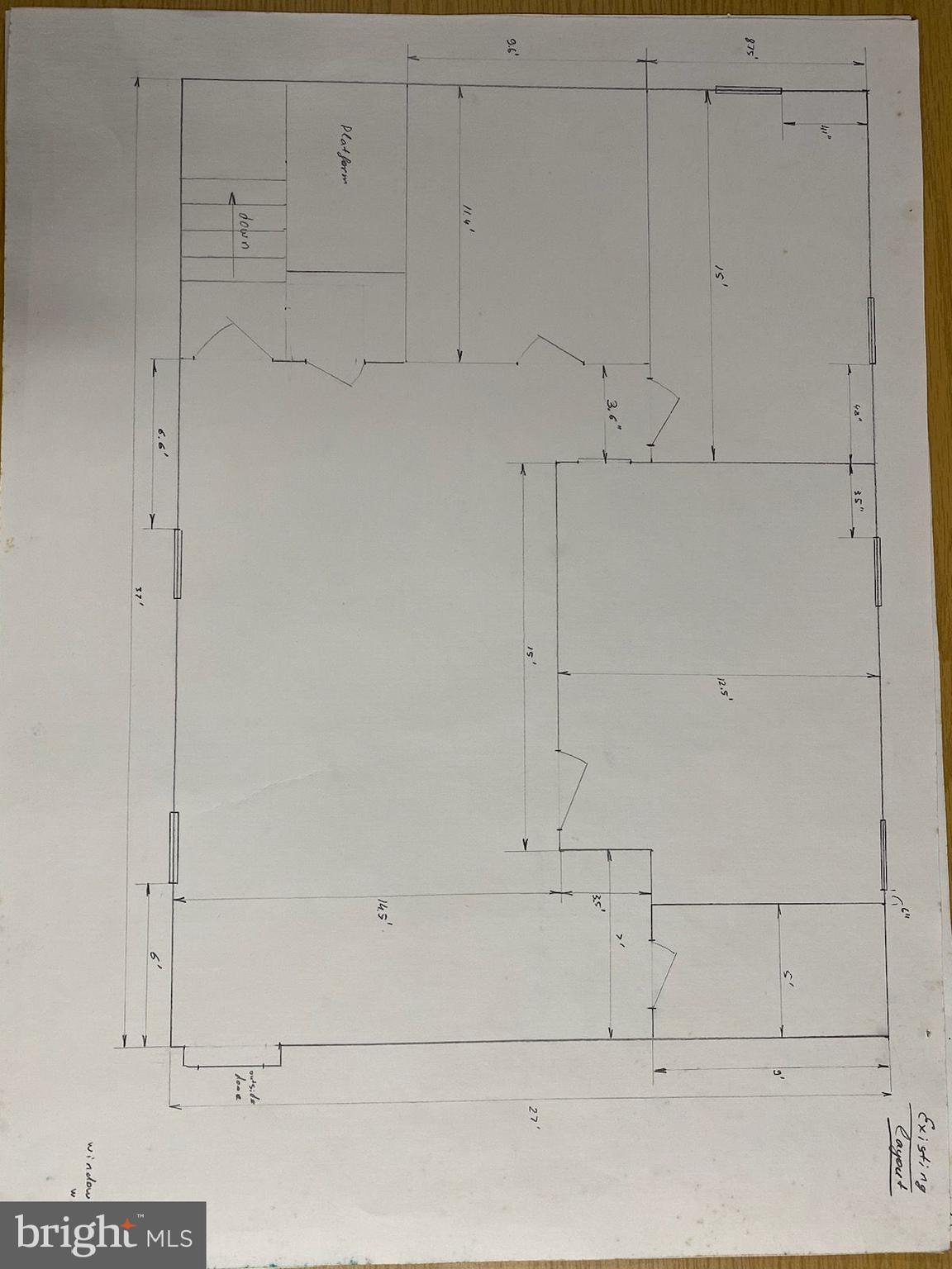 Main image without alt text