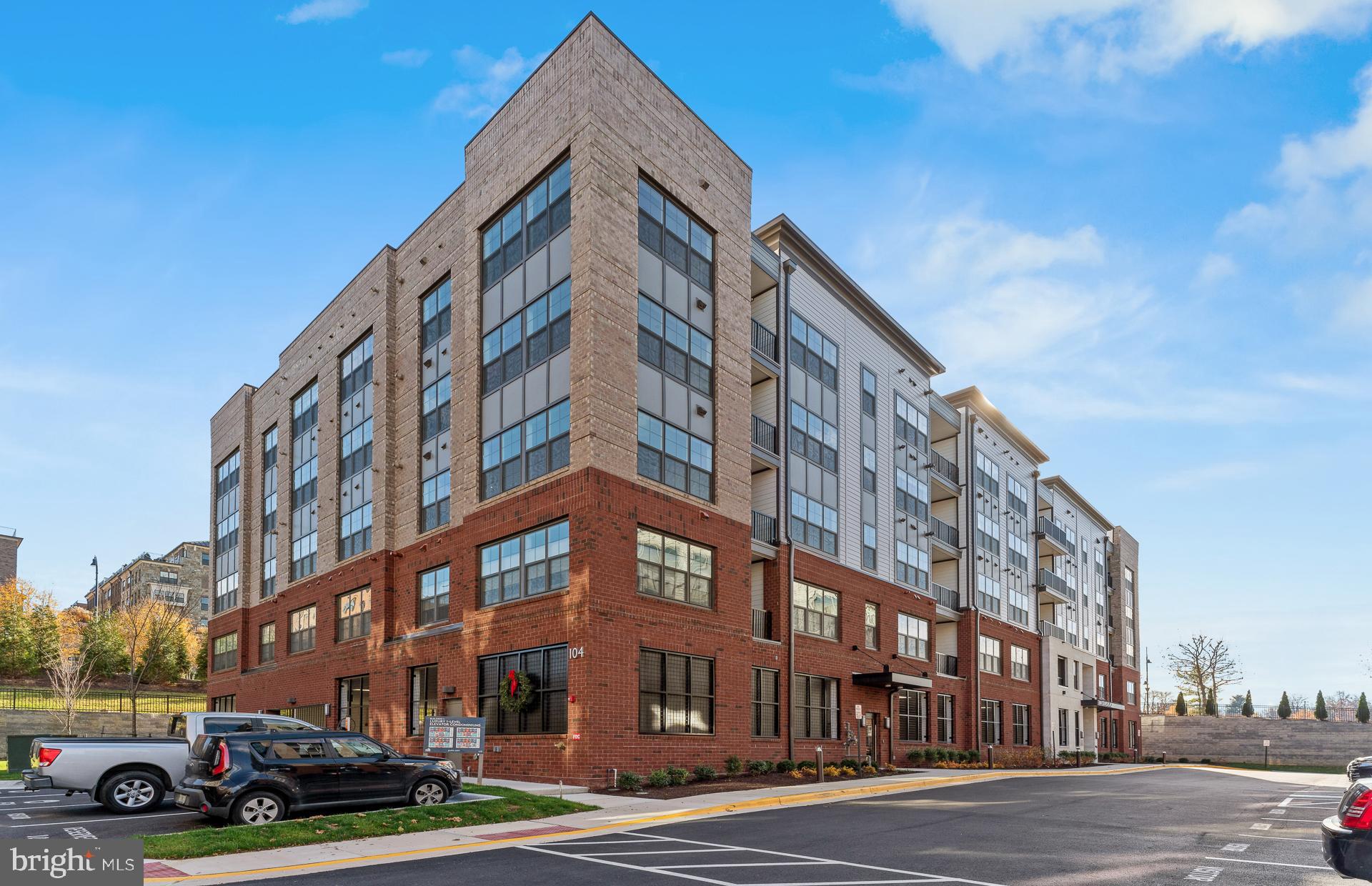 THE FLATS AT NATIONAL HARBOR - Residential