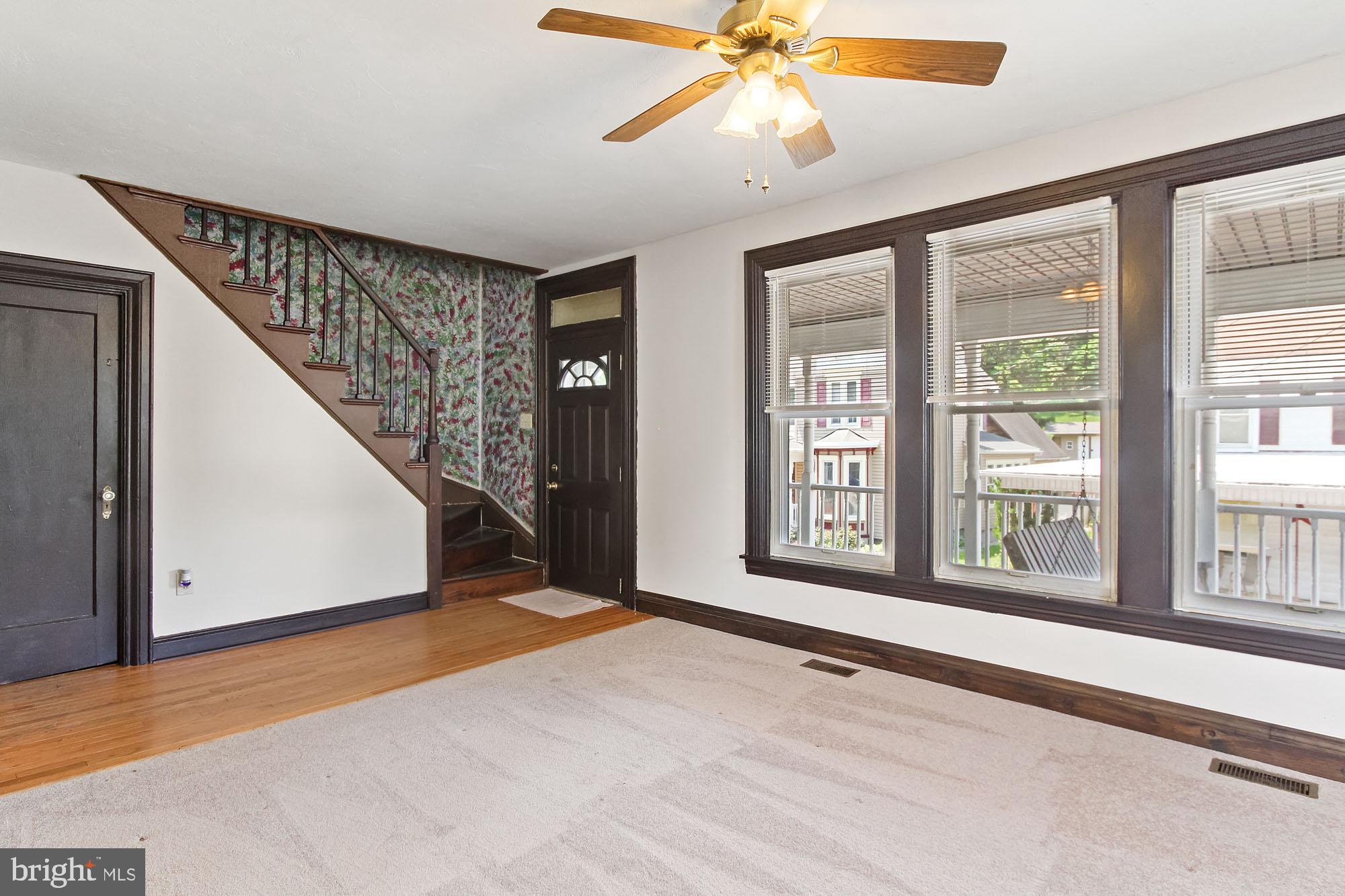 GLEN ROCK - Residential