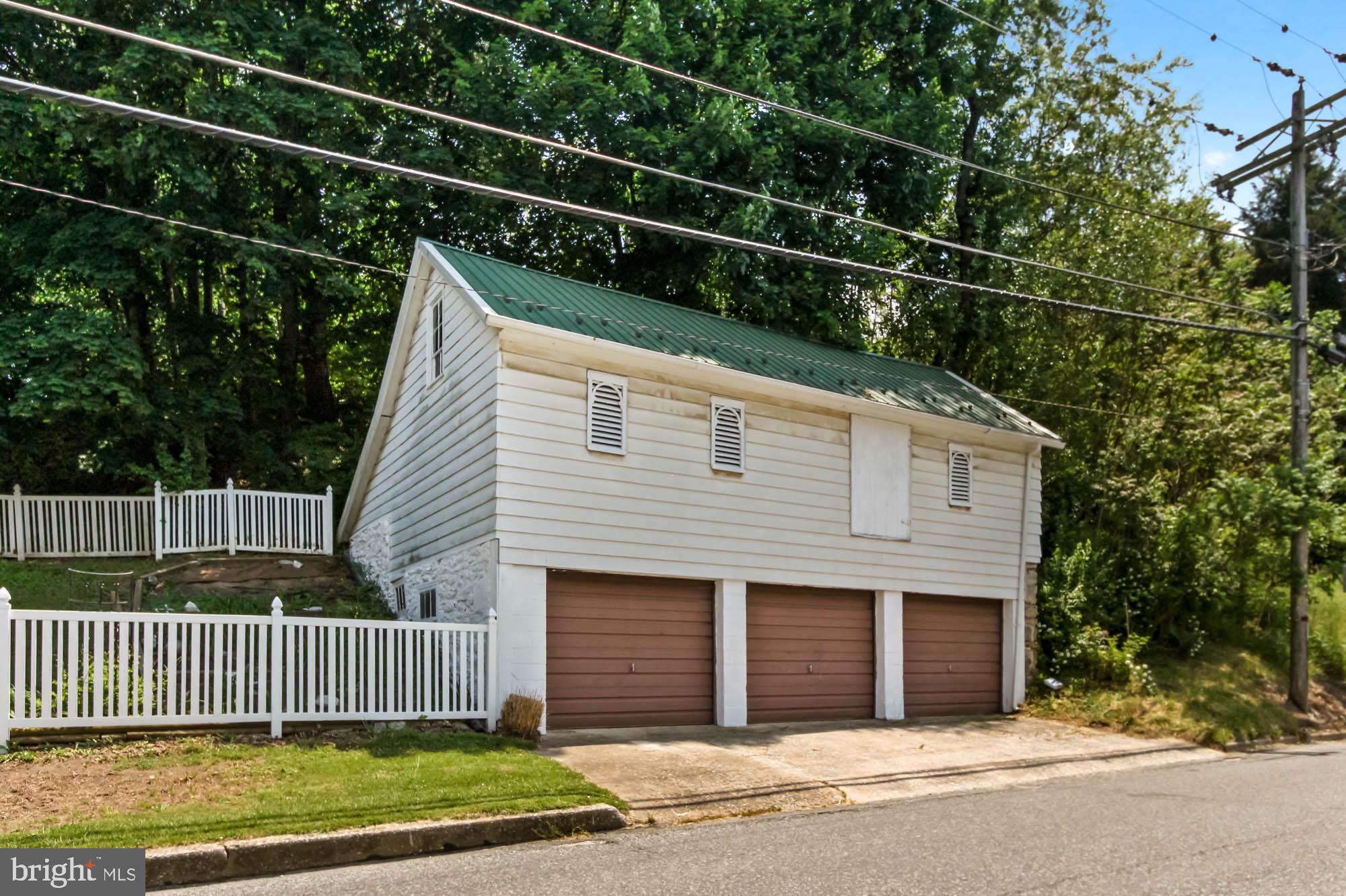 GLEN ROCK - Residential