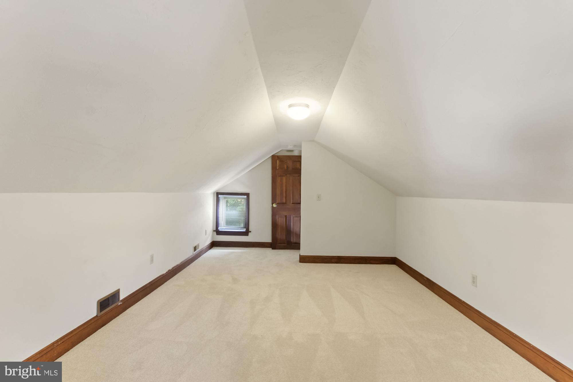 GLEN ROCK - Residential