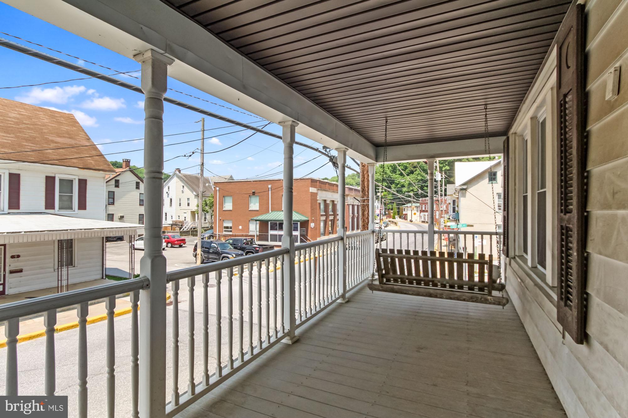 18 MANCHESTER STREET