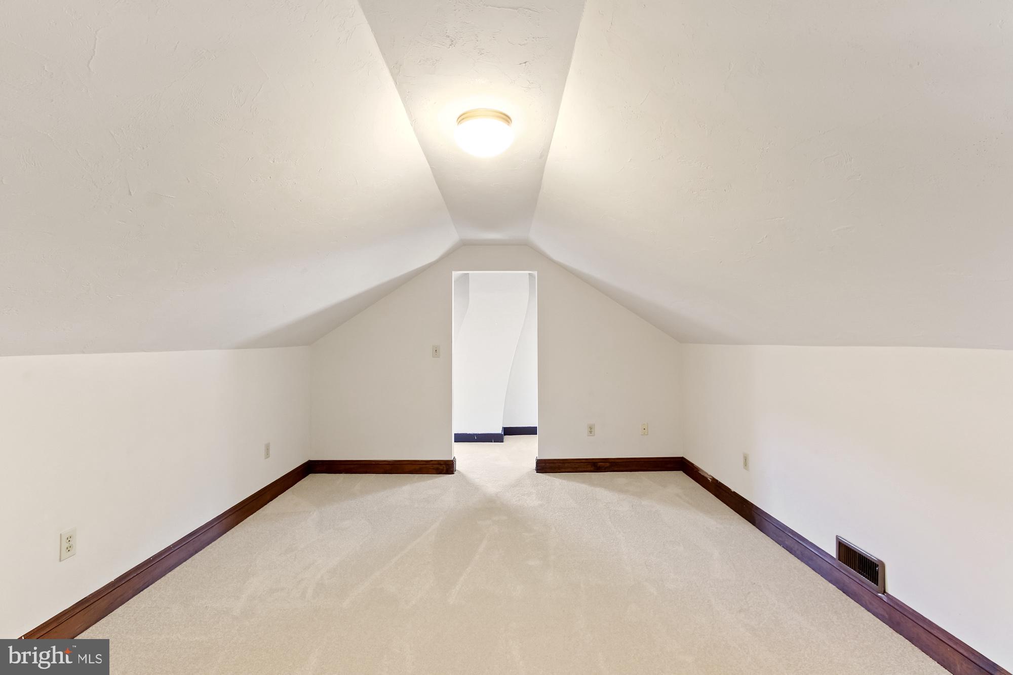 GLEN ROCK - Residential