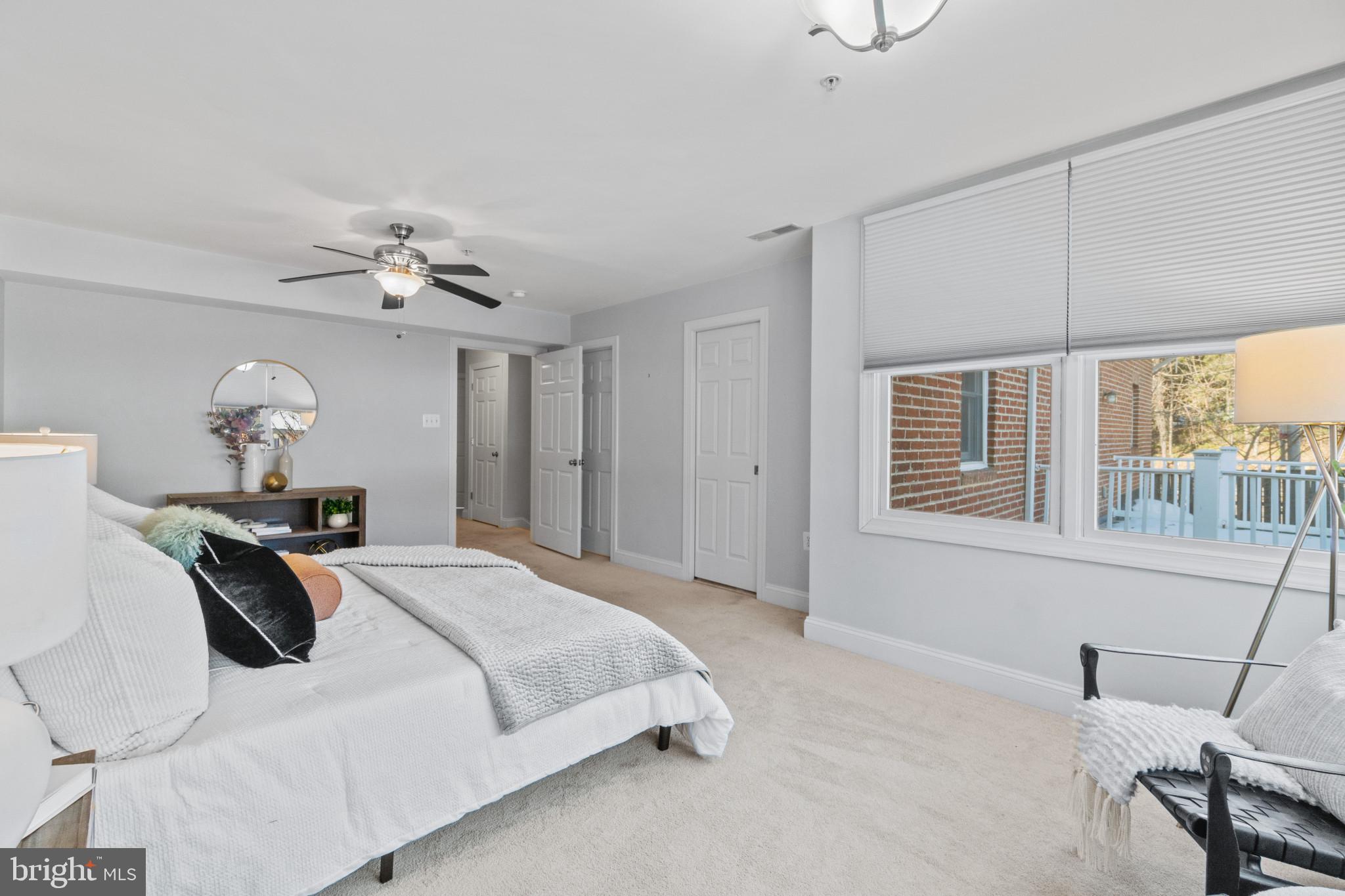 ROLAND GATE - Residential