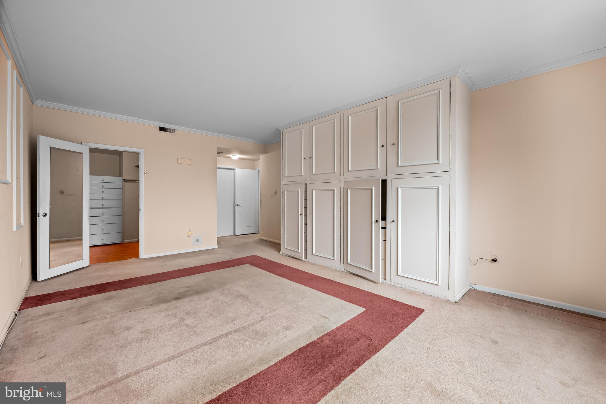 PIKESVILLE - Residential