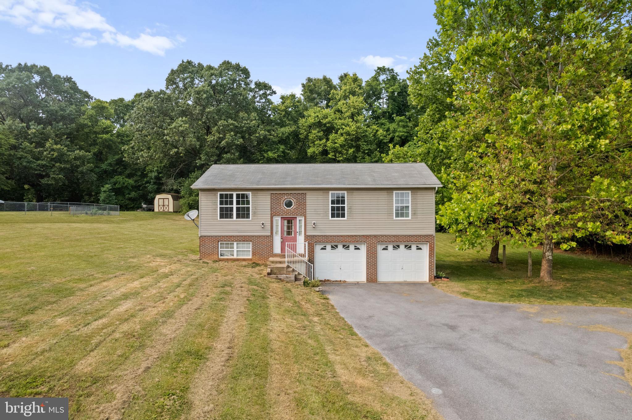 CROWN POINTE NORTH - Residential