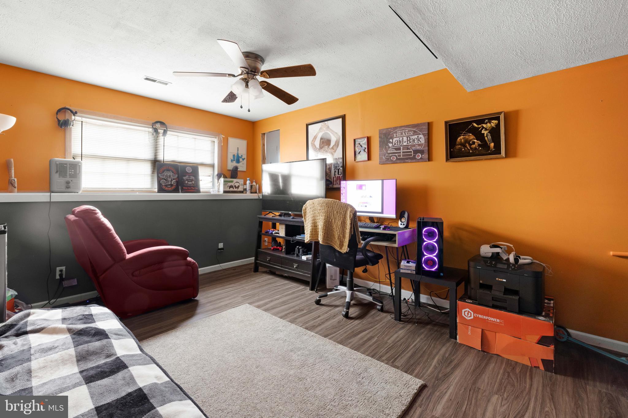 CROWN POINTE NORTH - Residential