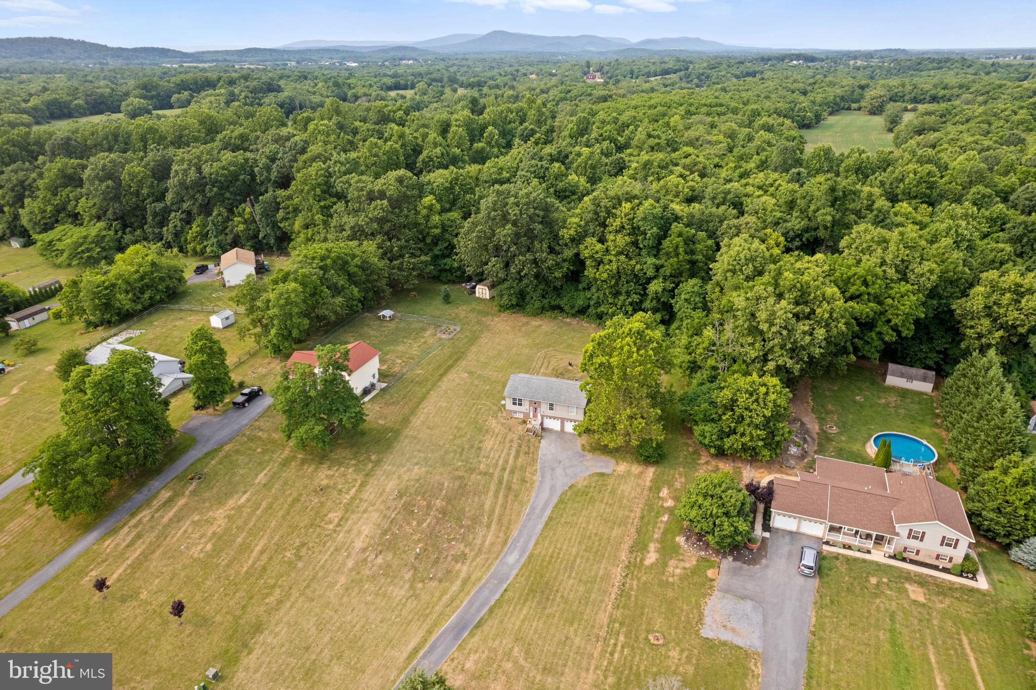 CROWN POINTE NORTH - Residential