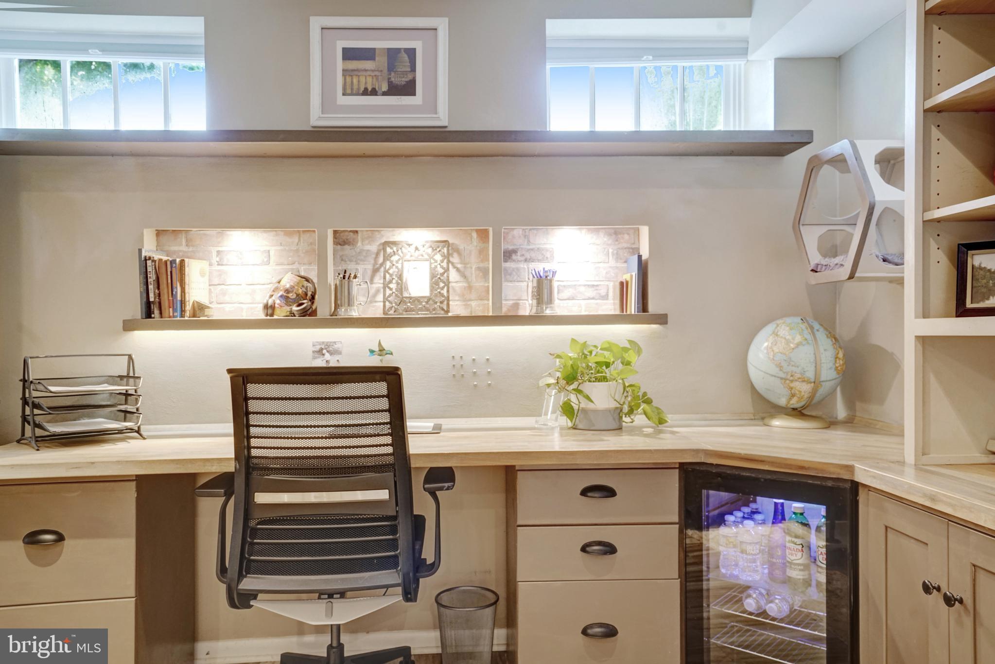 OLD TOWN ALEXANDRIA - Residential