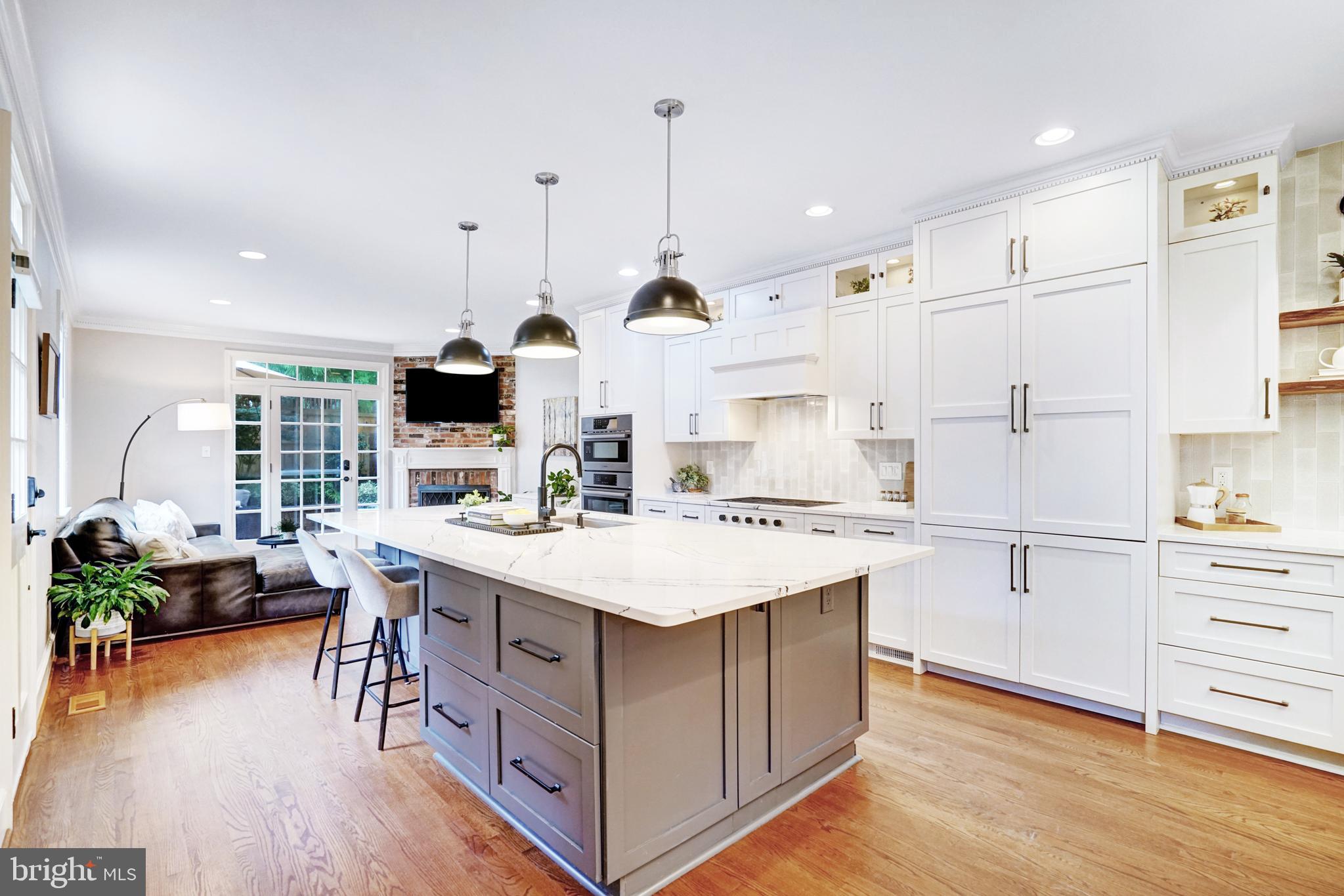 OLD TOWN ALEXANDRIA - Residential