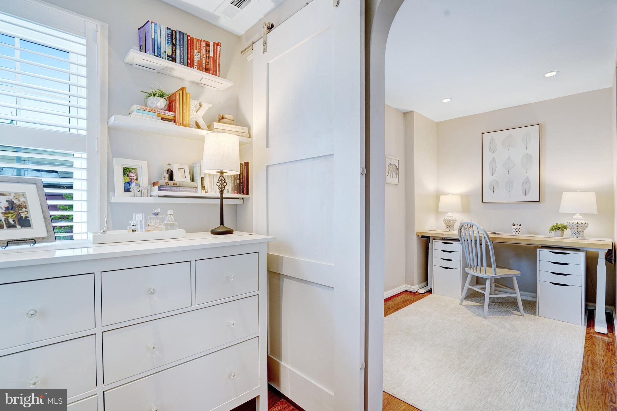 OLD TOWN ALEXANDRIA - Residential