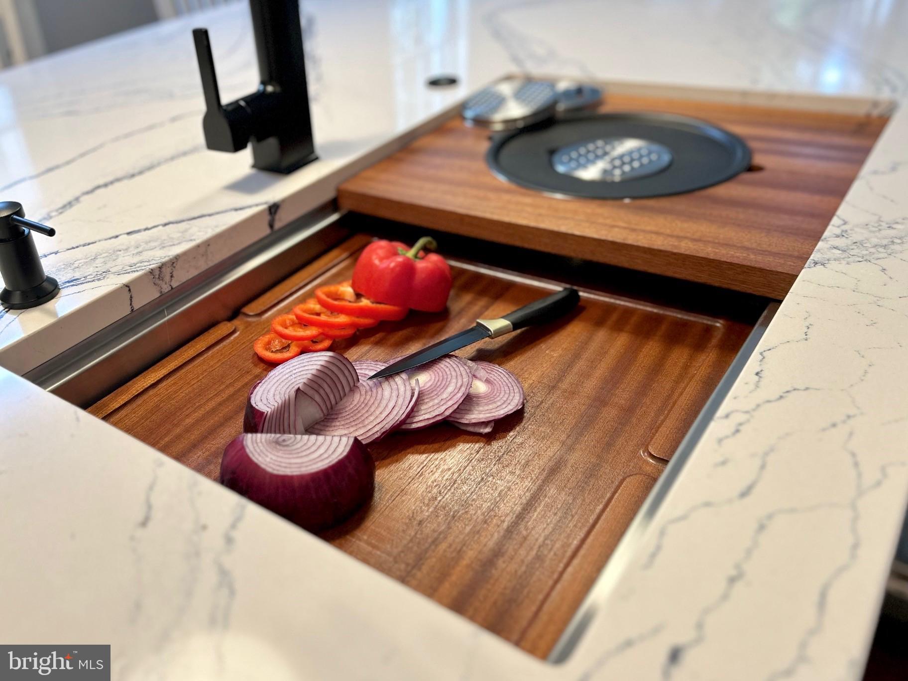 OLD TOWN ALEXANDRIA - Residential