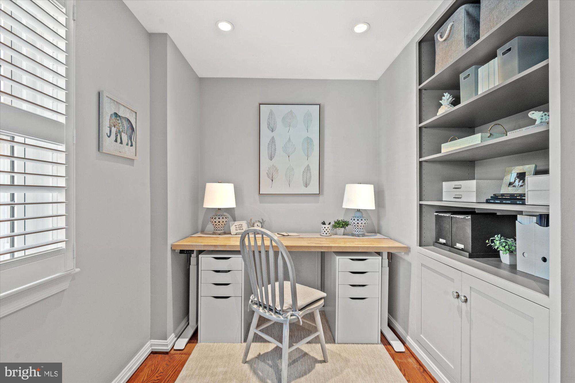 OLD TOWN ALEXANDRIA - Residential