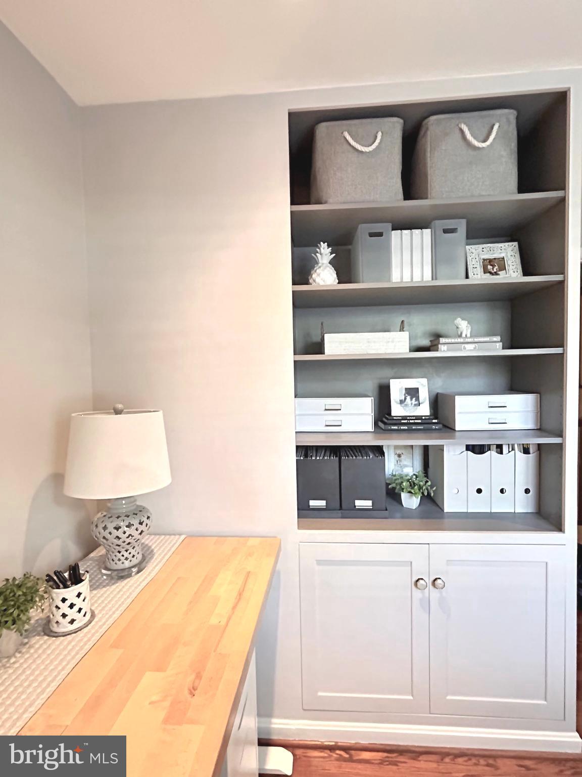 OLD TOWN ALEXANDRIA - Residential