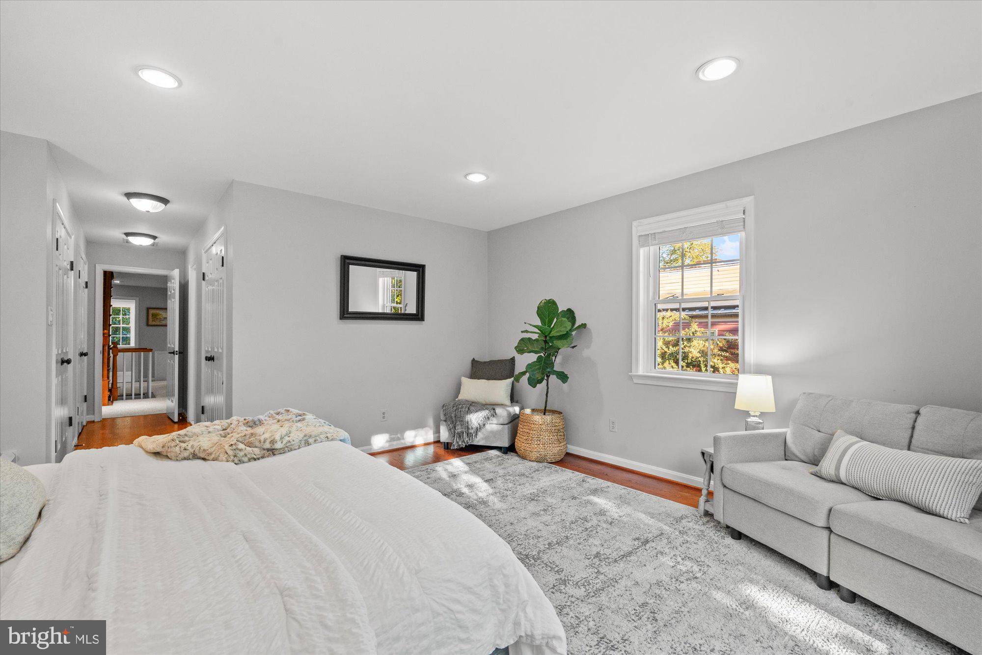 OLD TOWN ALEXANDRIA - Residential