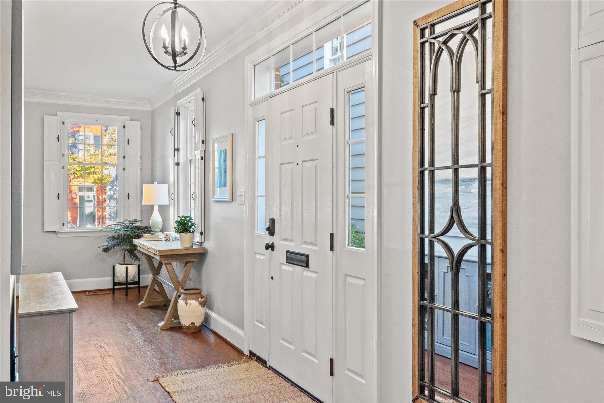 OLD TOWN ALEXANDRIA - Residential