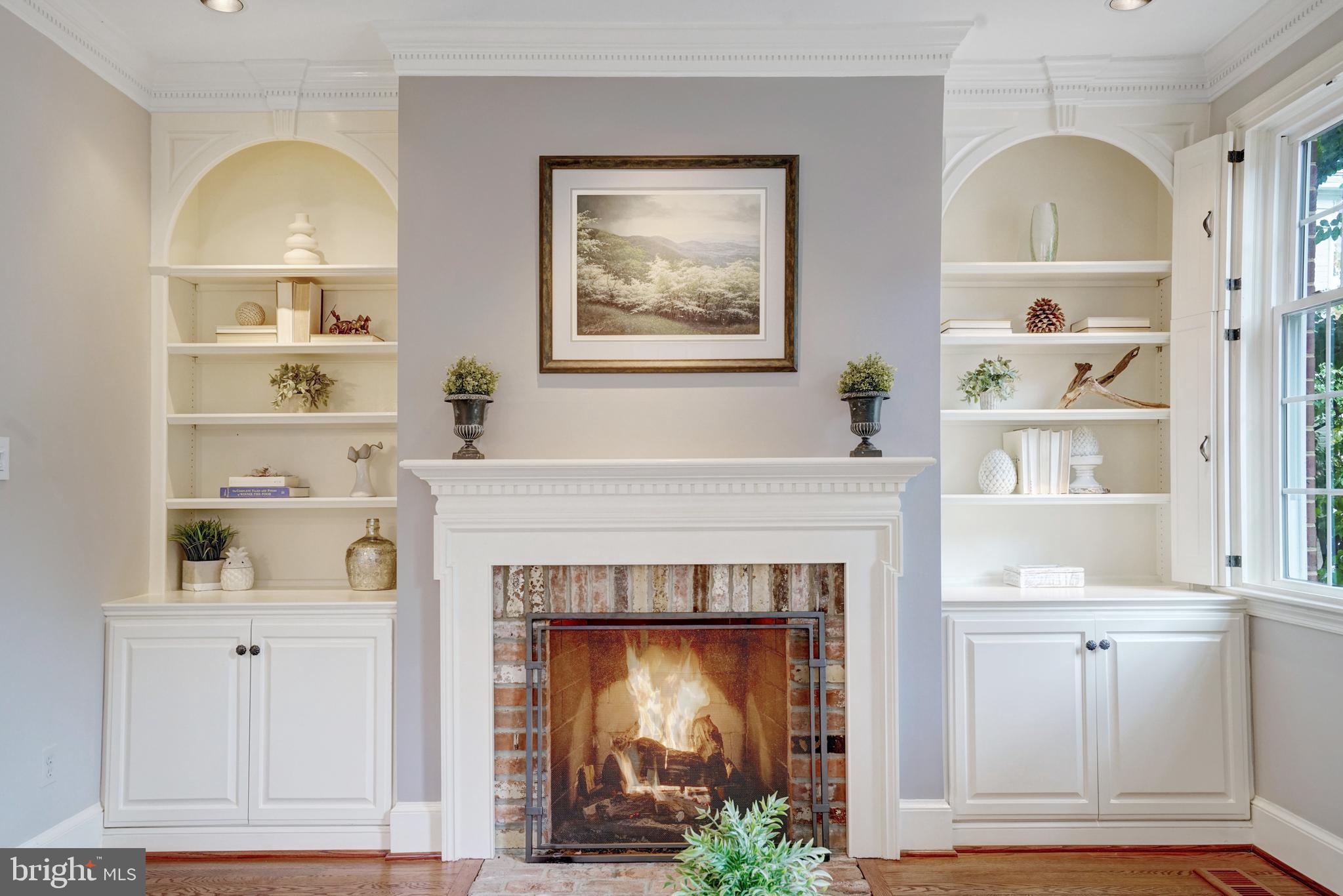 OLD TOWN ALEXANDRIA - Residential