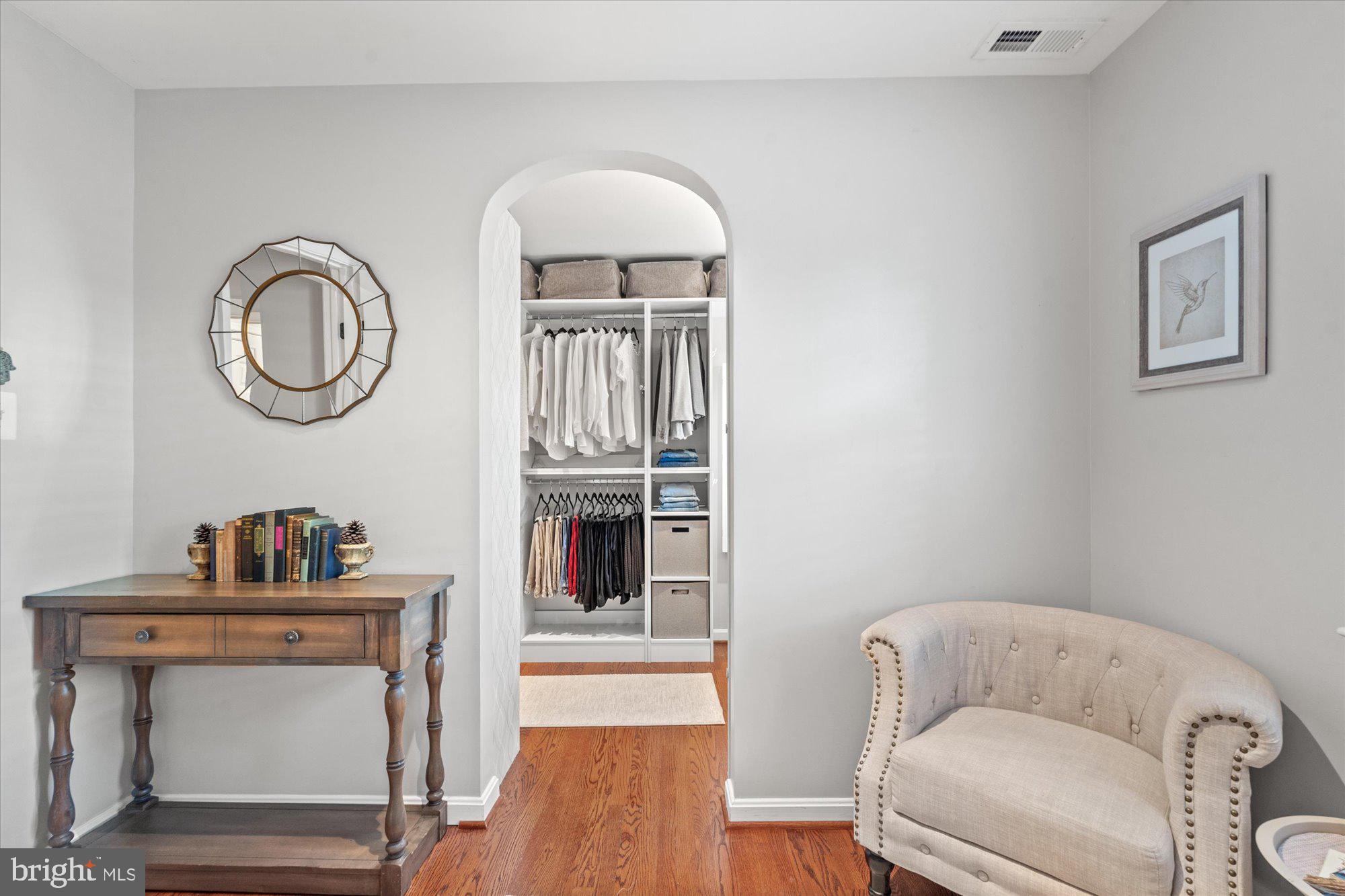 OLD TOWN ALEXANDRIA - Residential