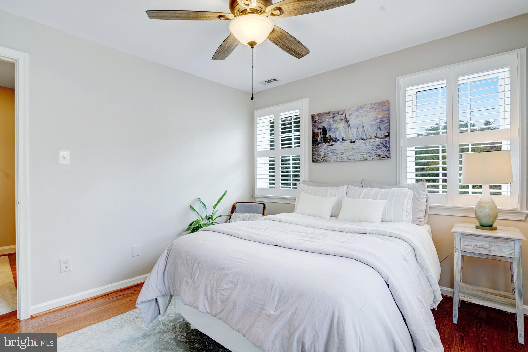 OLD TOWN ALEXANDRIA - Residential