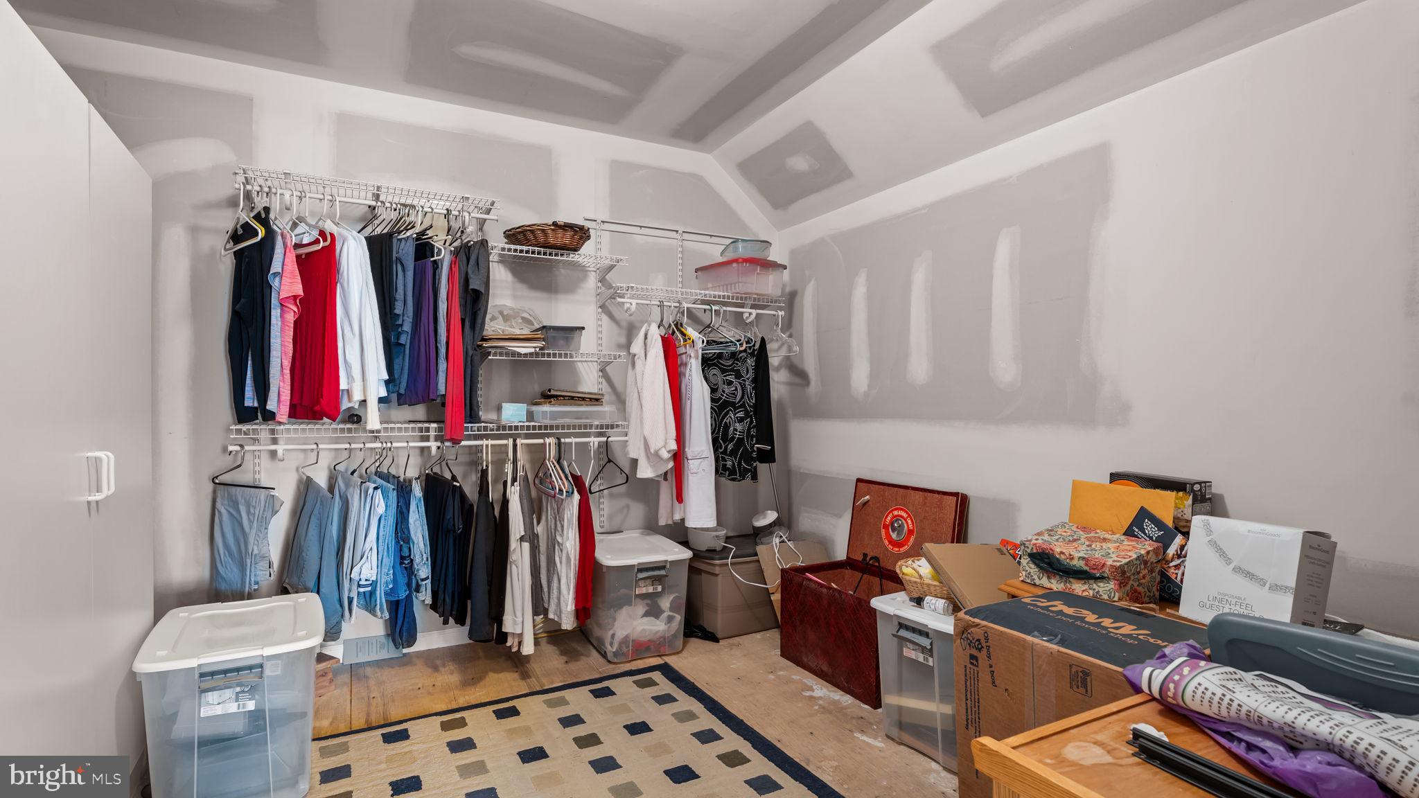 CHANCELLOR GLEN - Residential