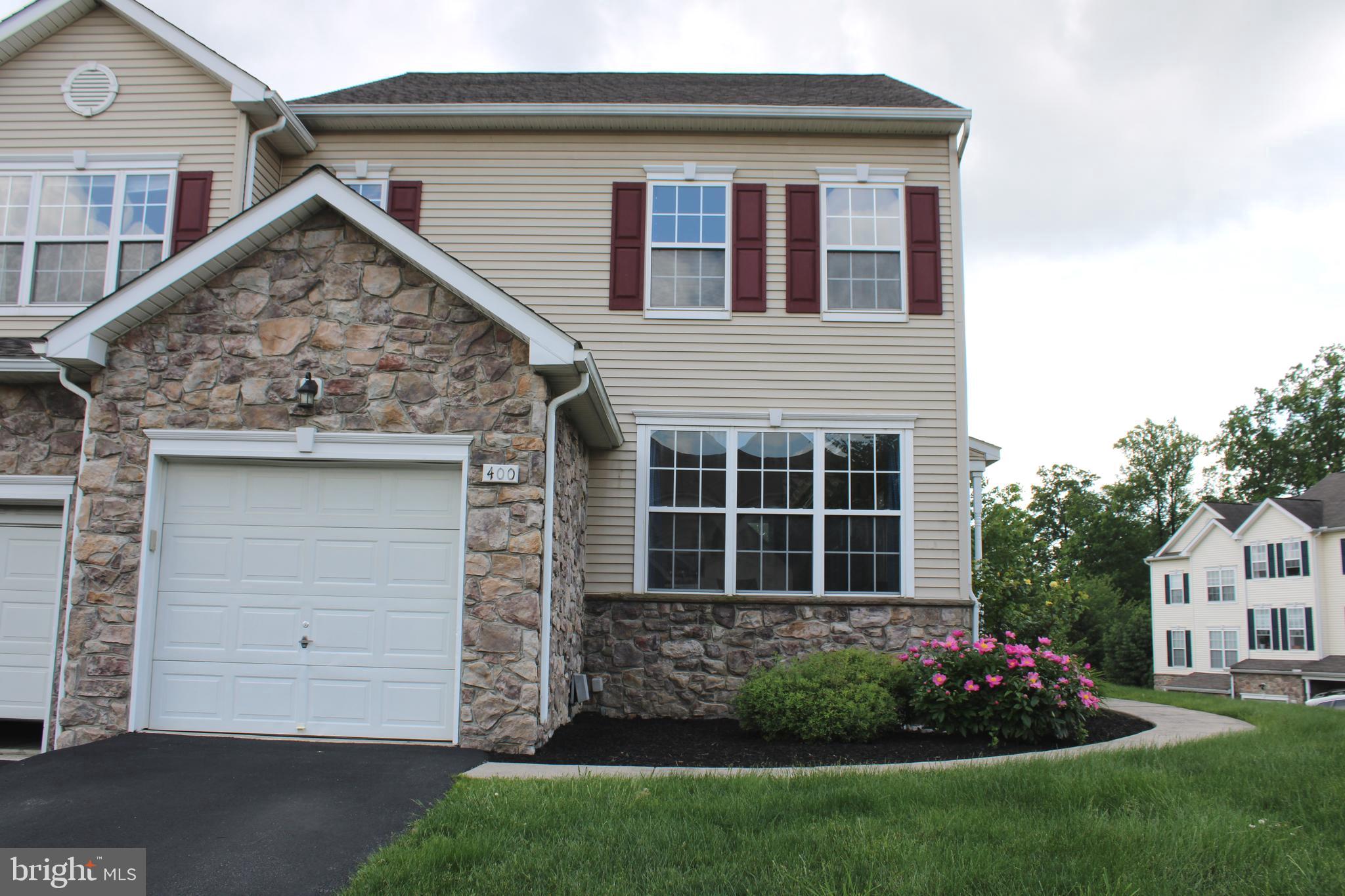 WOODCREST HILLS - Residential