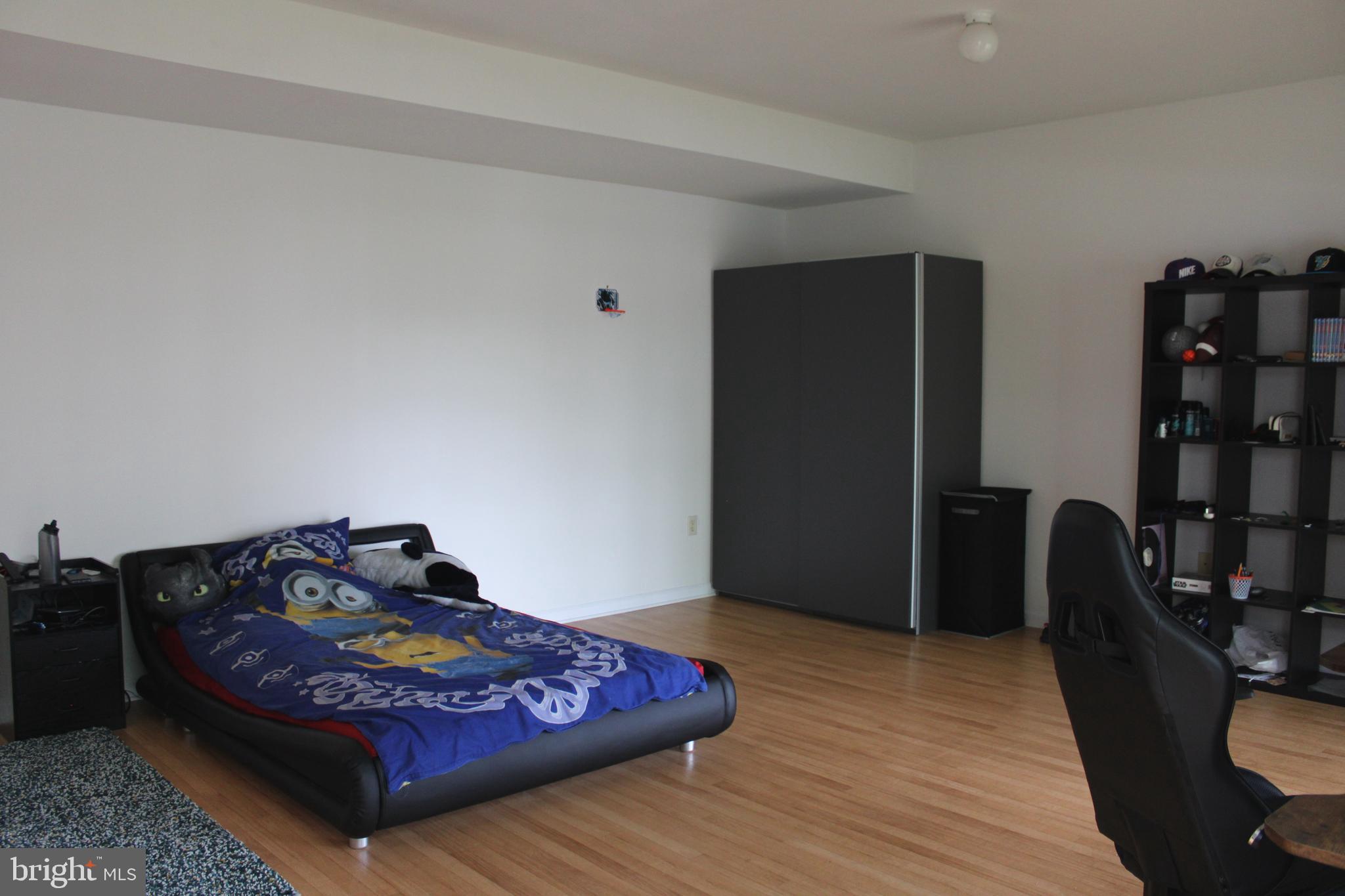 WOODCREST HILLS - Residential